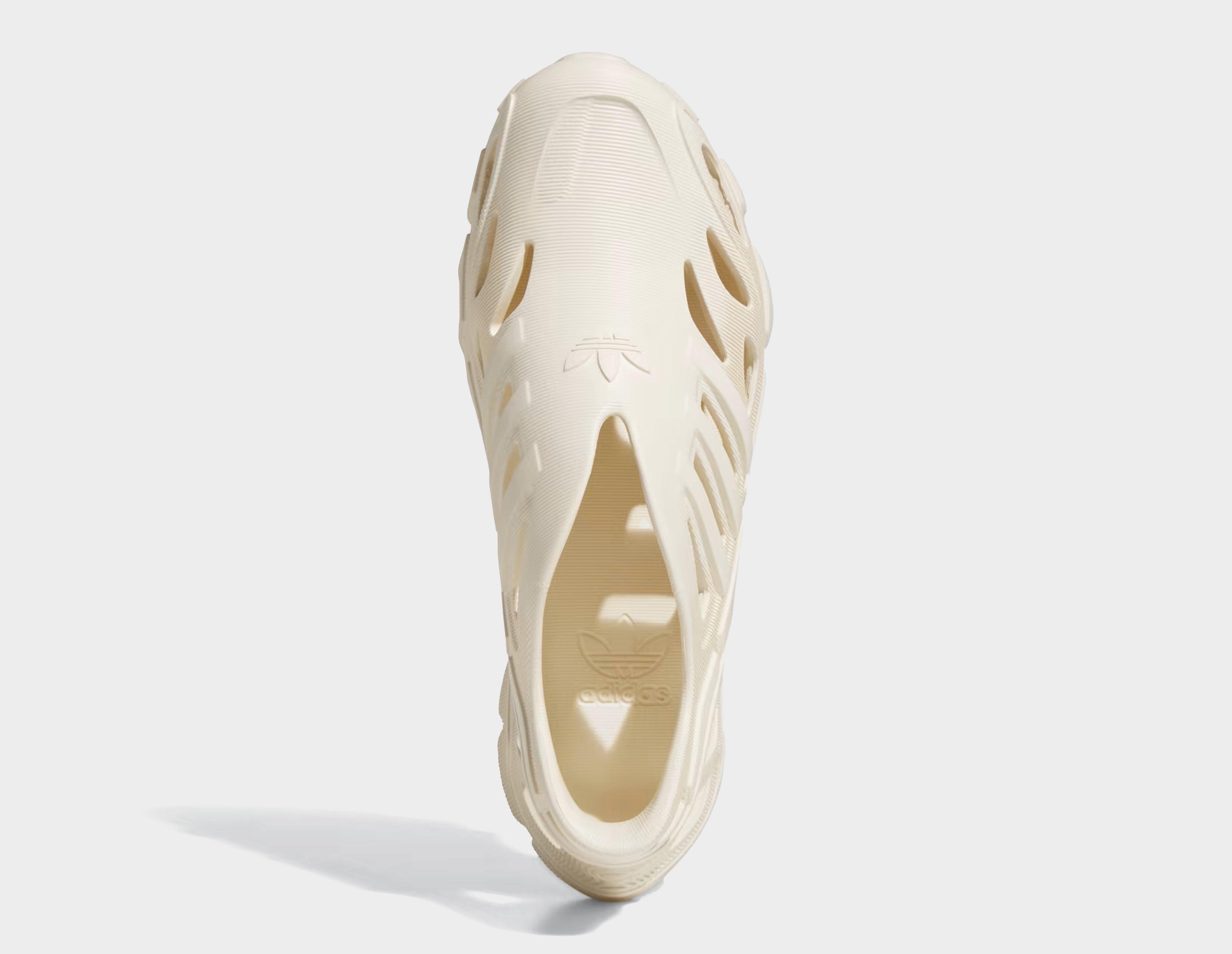 adidas adiFOM Supernova