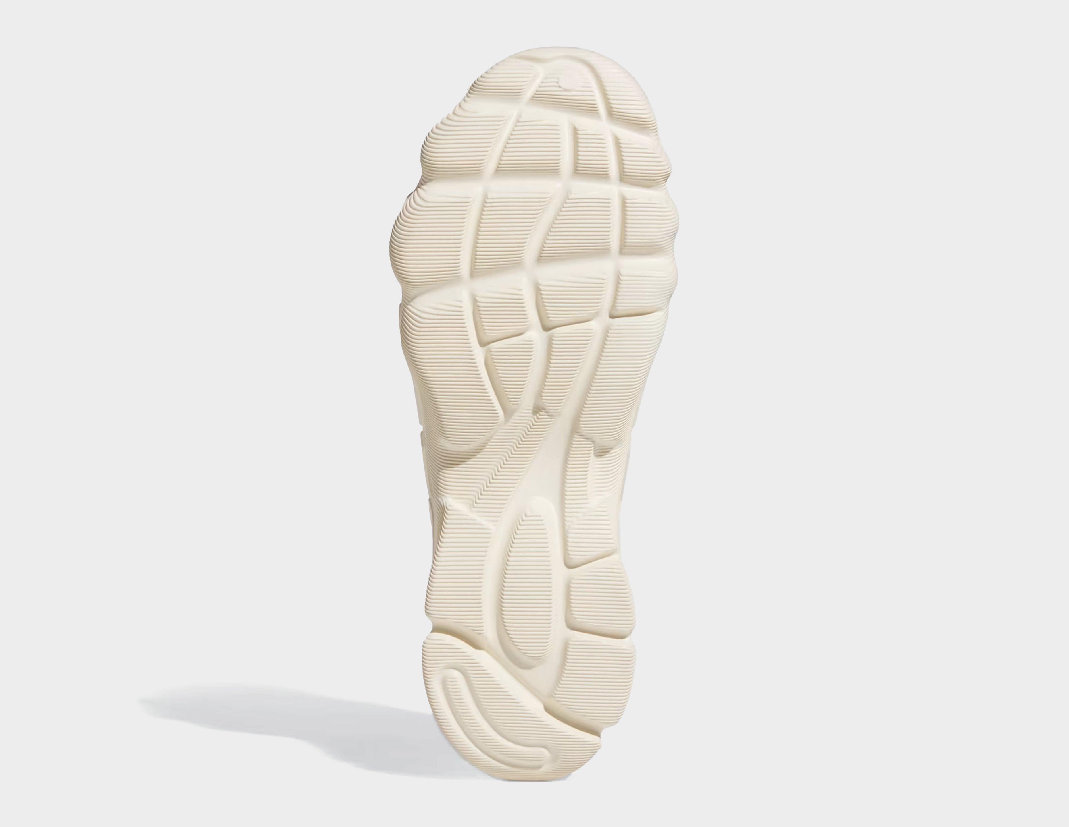 adidas adiFOM Supernova