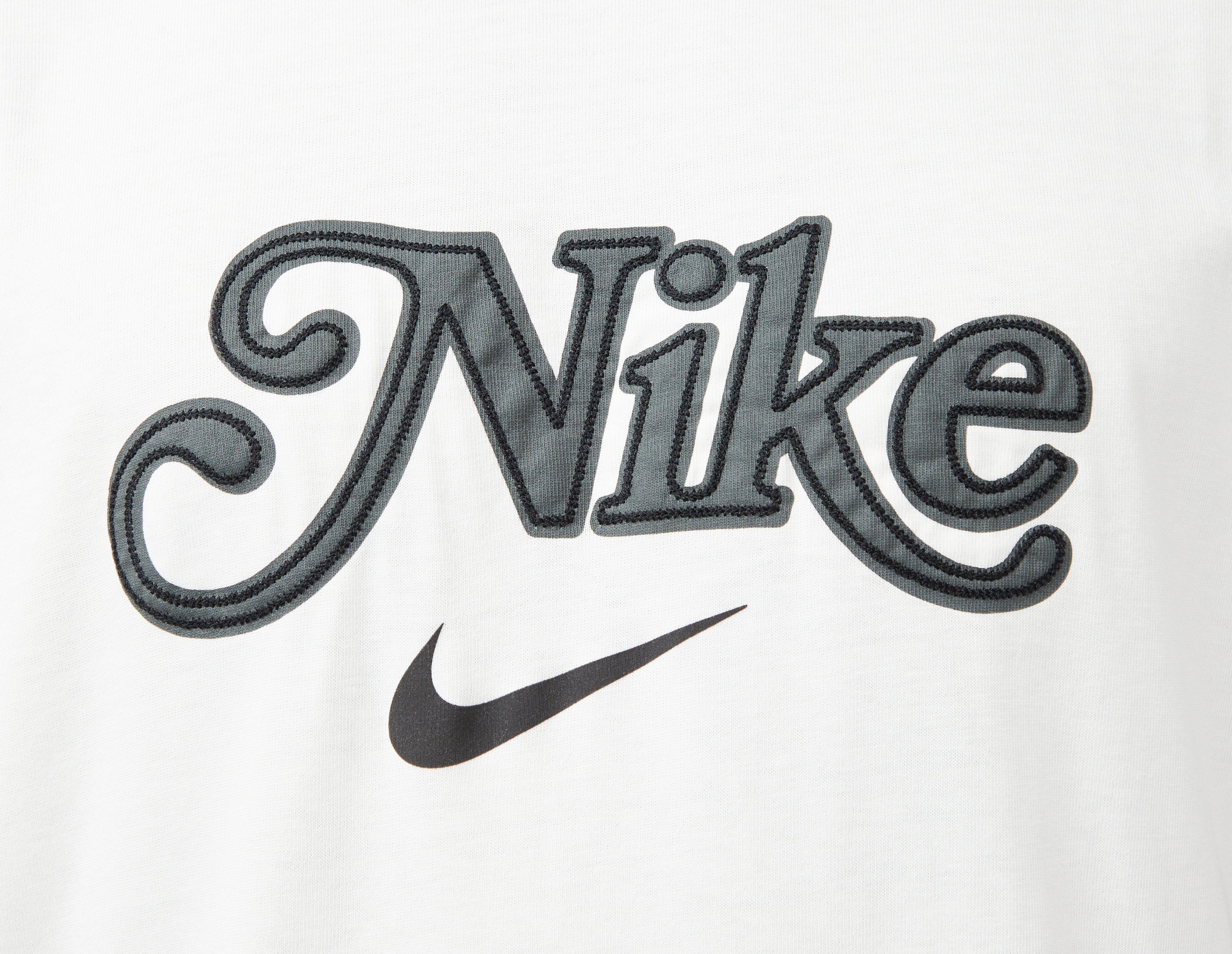 nike symbol outline