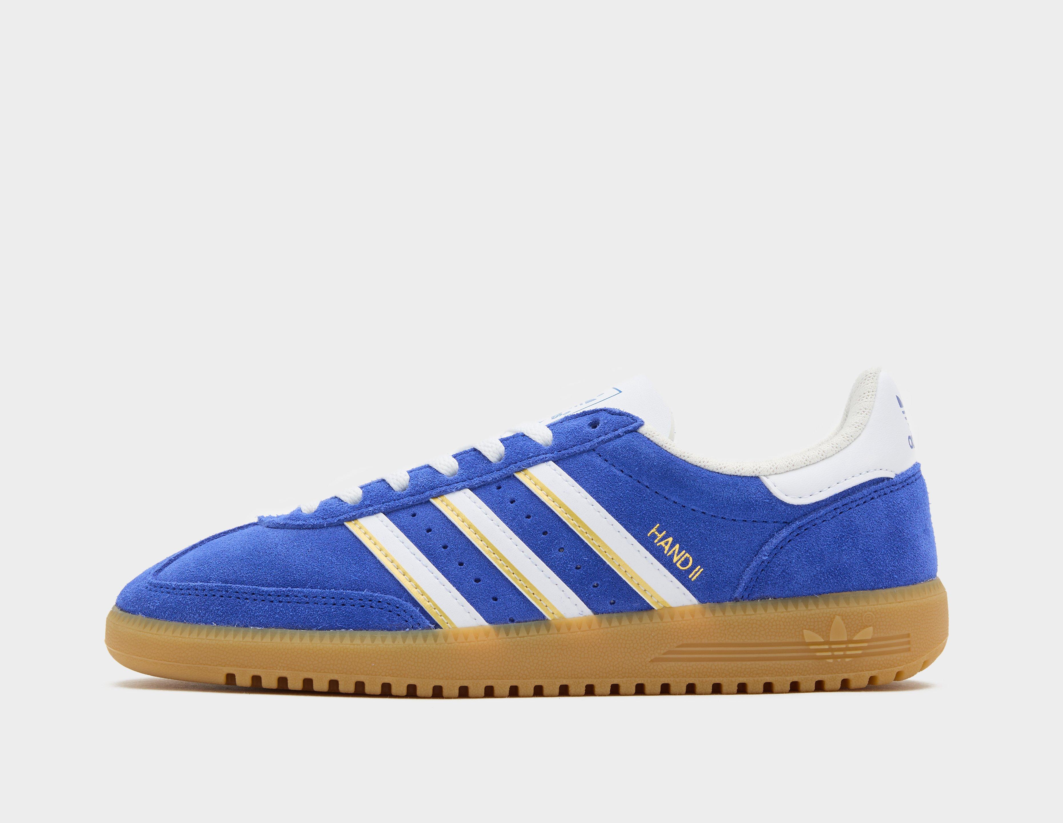 Womens blue 2024 adidas shoes