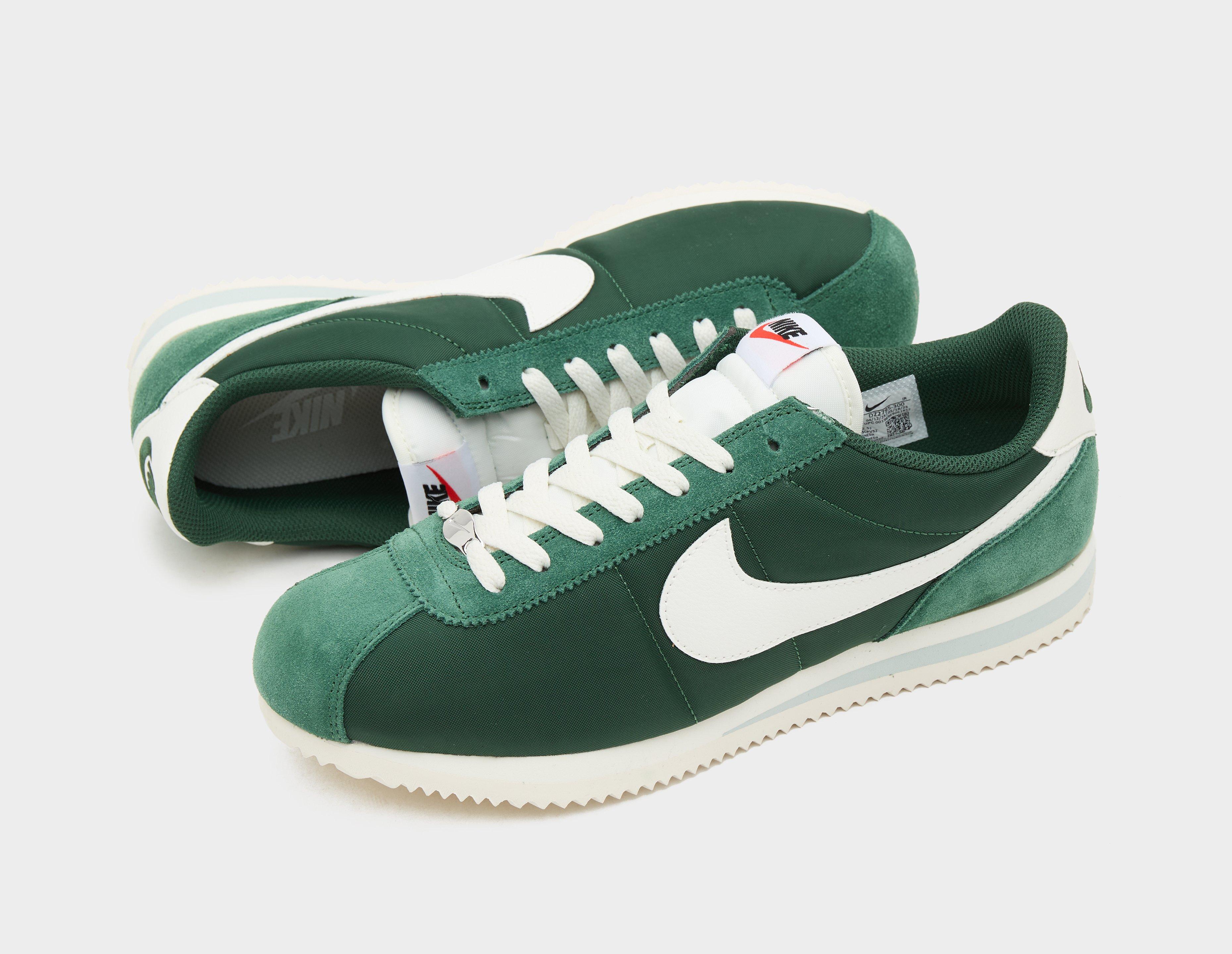 Nike cortez vert hot sale