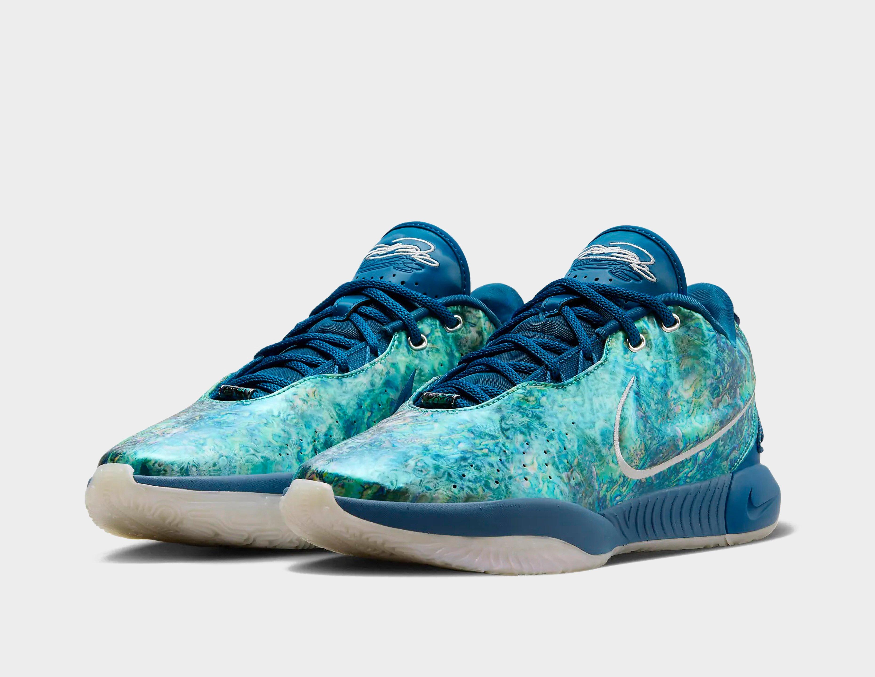 Nike Lebron XXI