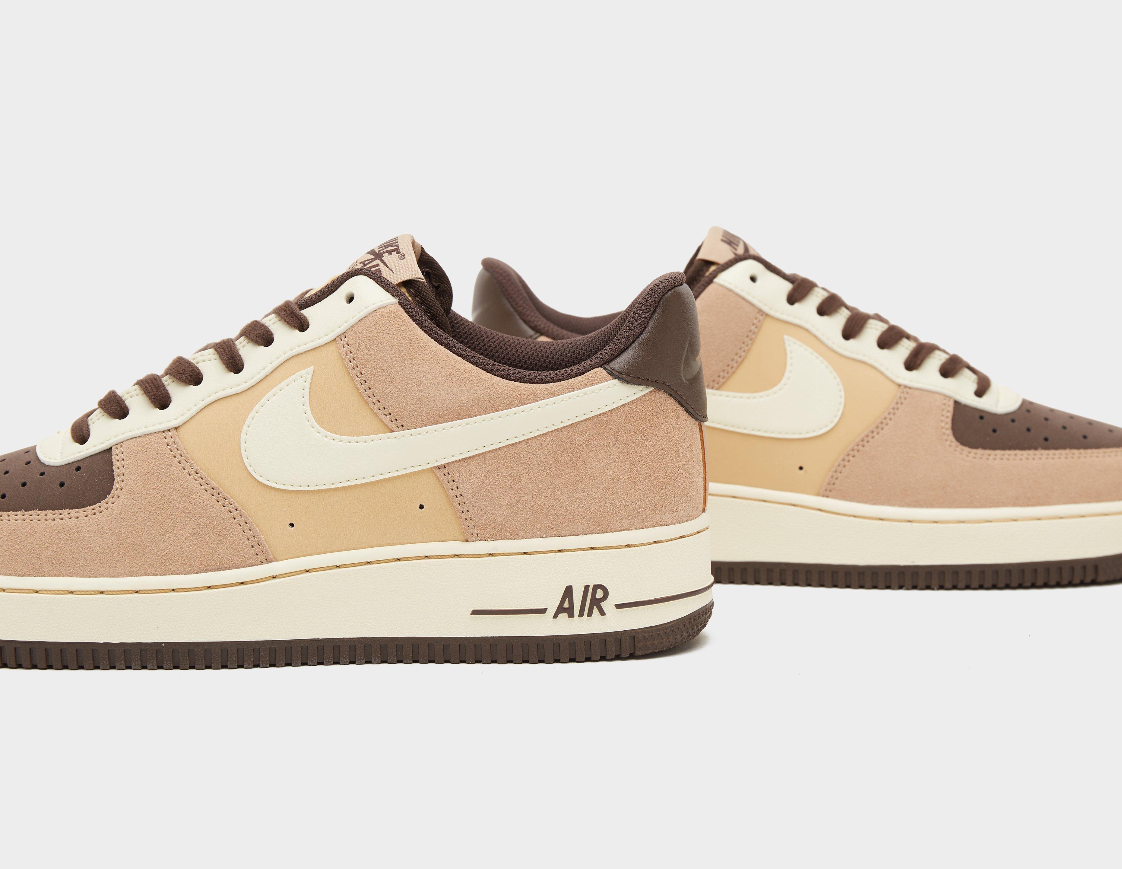 Nike air force store 1 lv8 beige