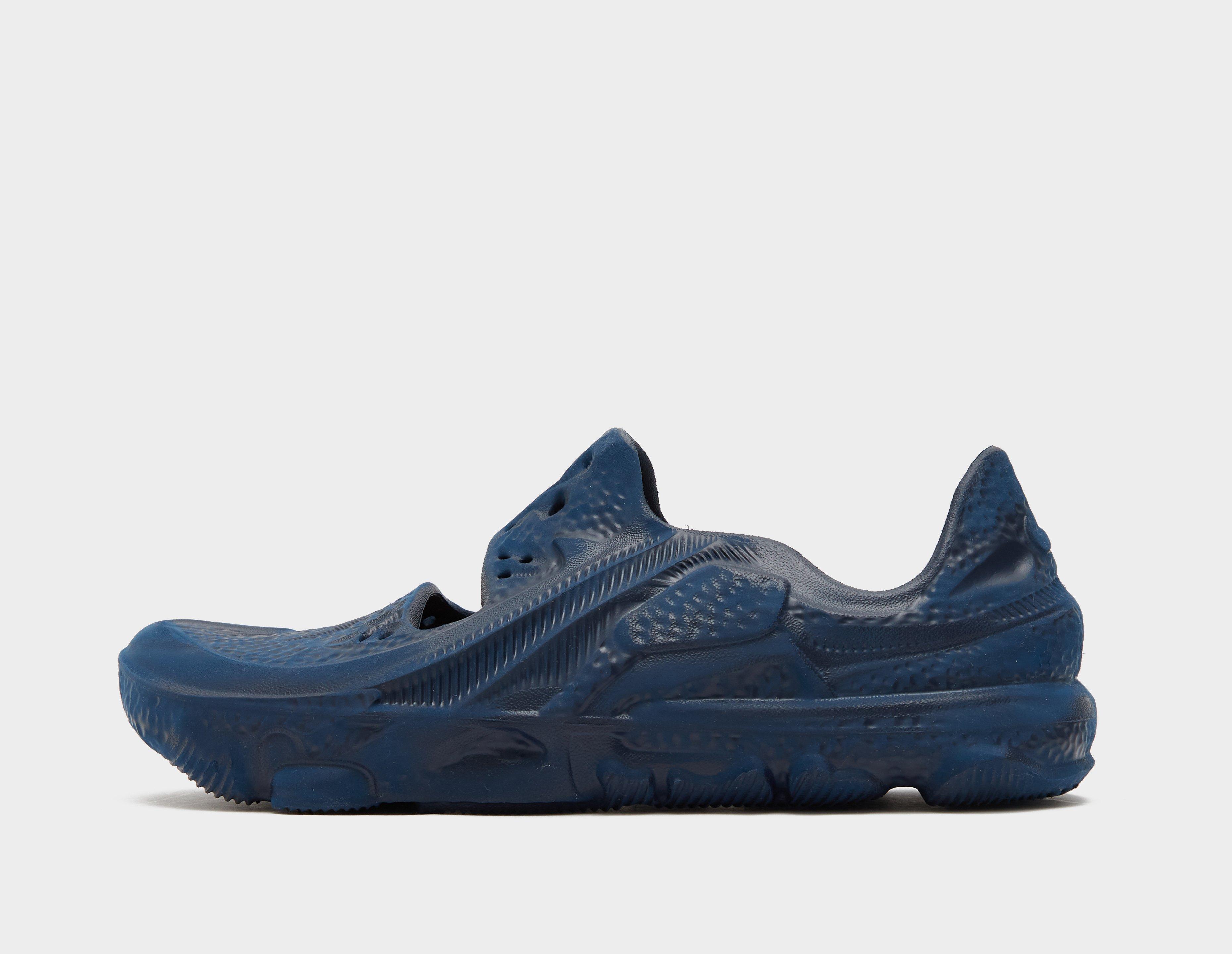 Blue Nike ISPA Universal | size?