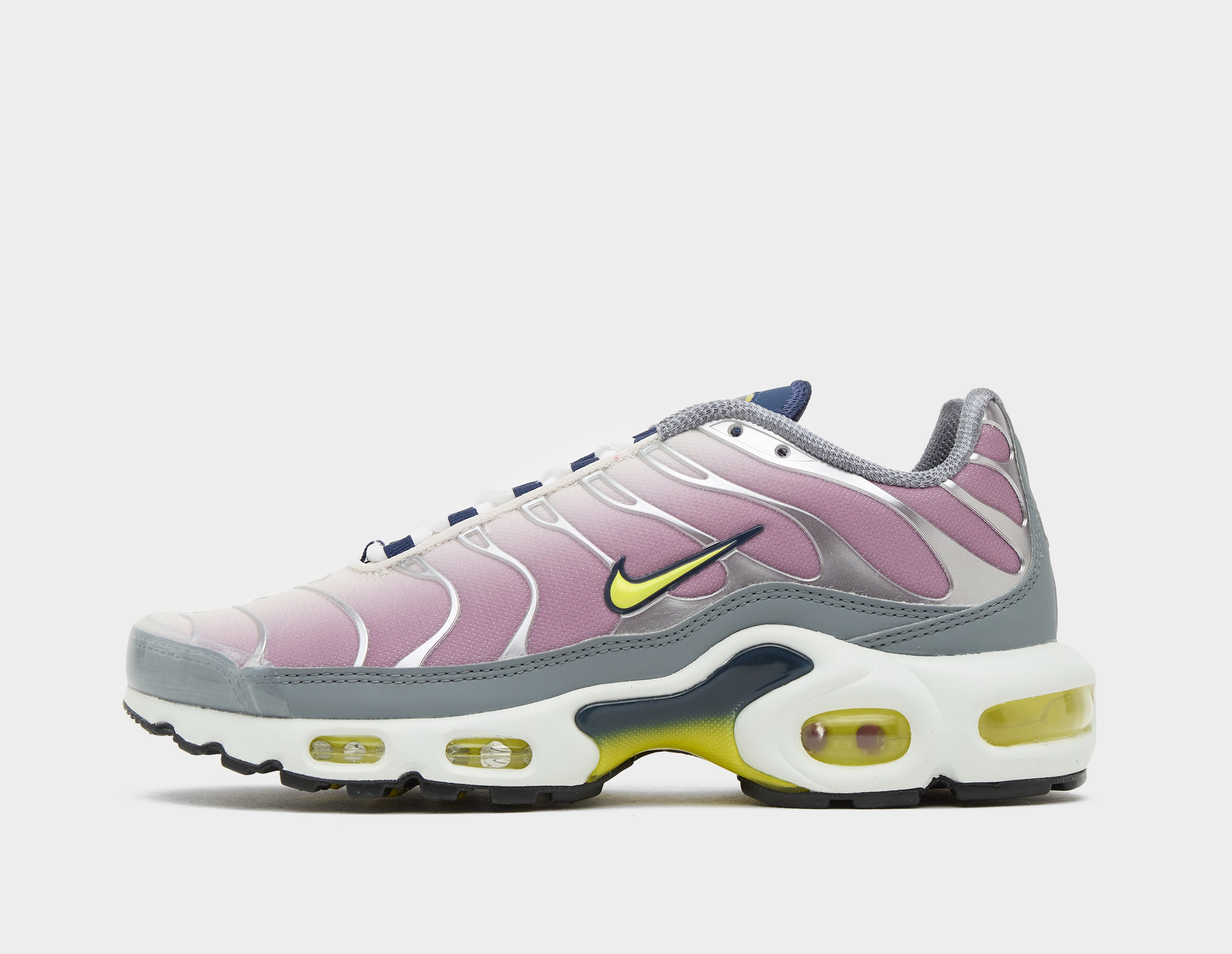 Nike's Air Max Plus Releases In Light Retro