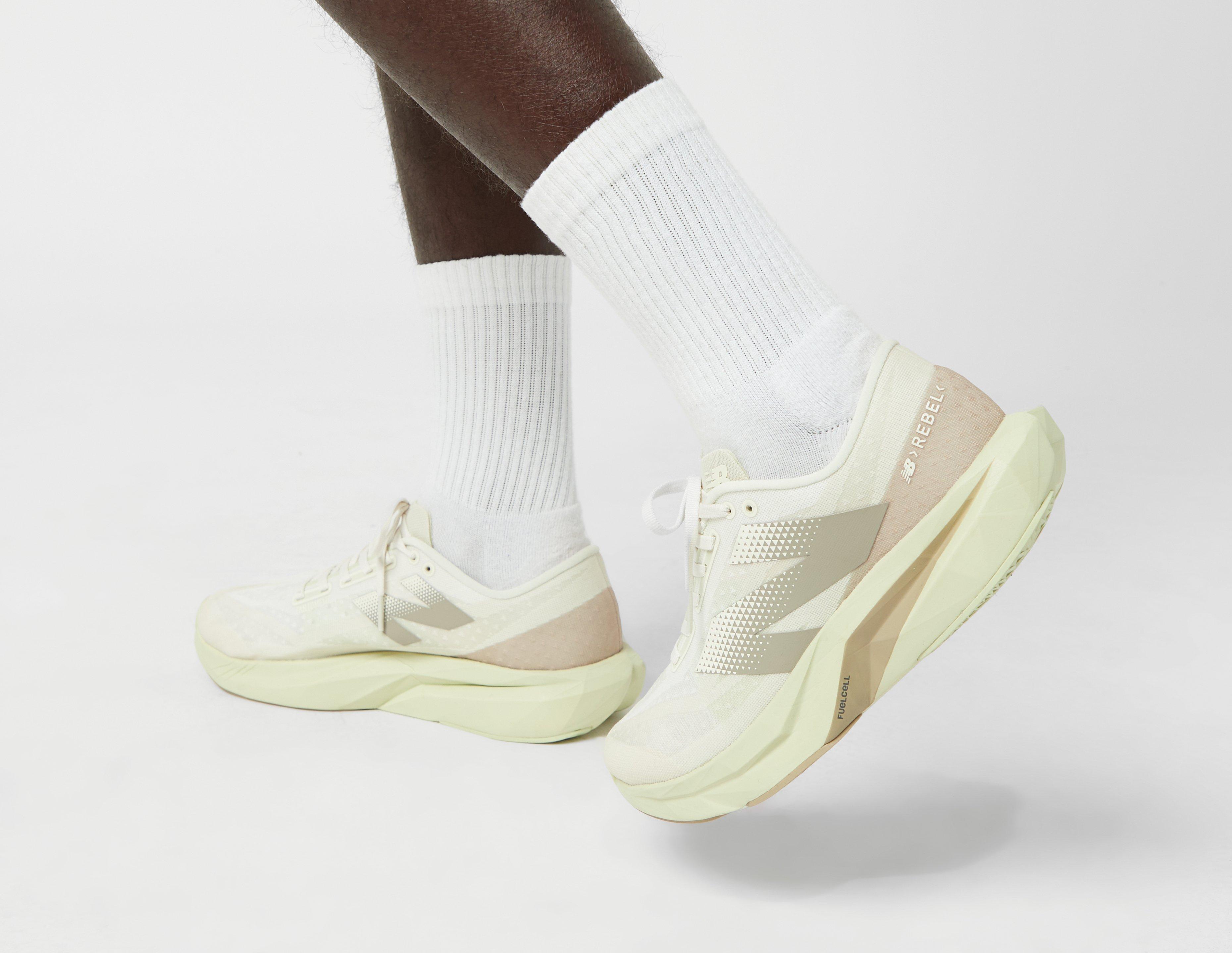 New Balance FuelCell Rebel v4