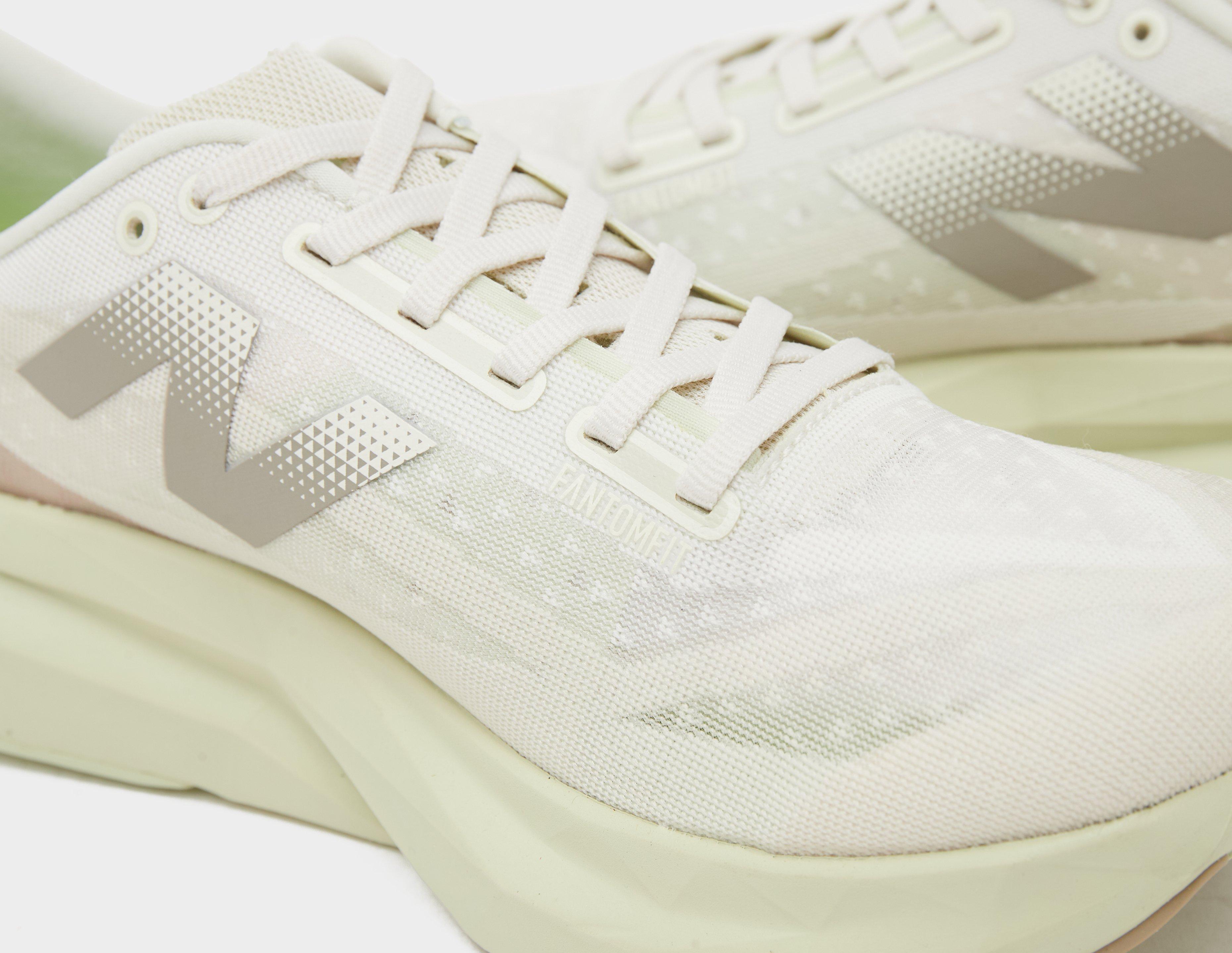 New Balance FuelCell Rebel v4