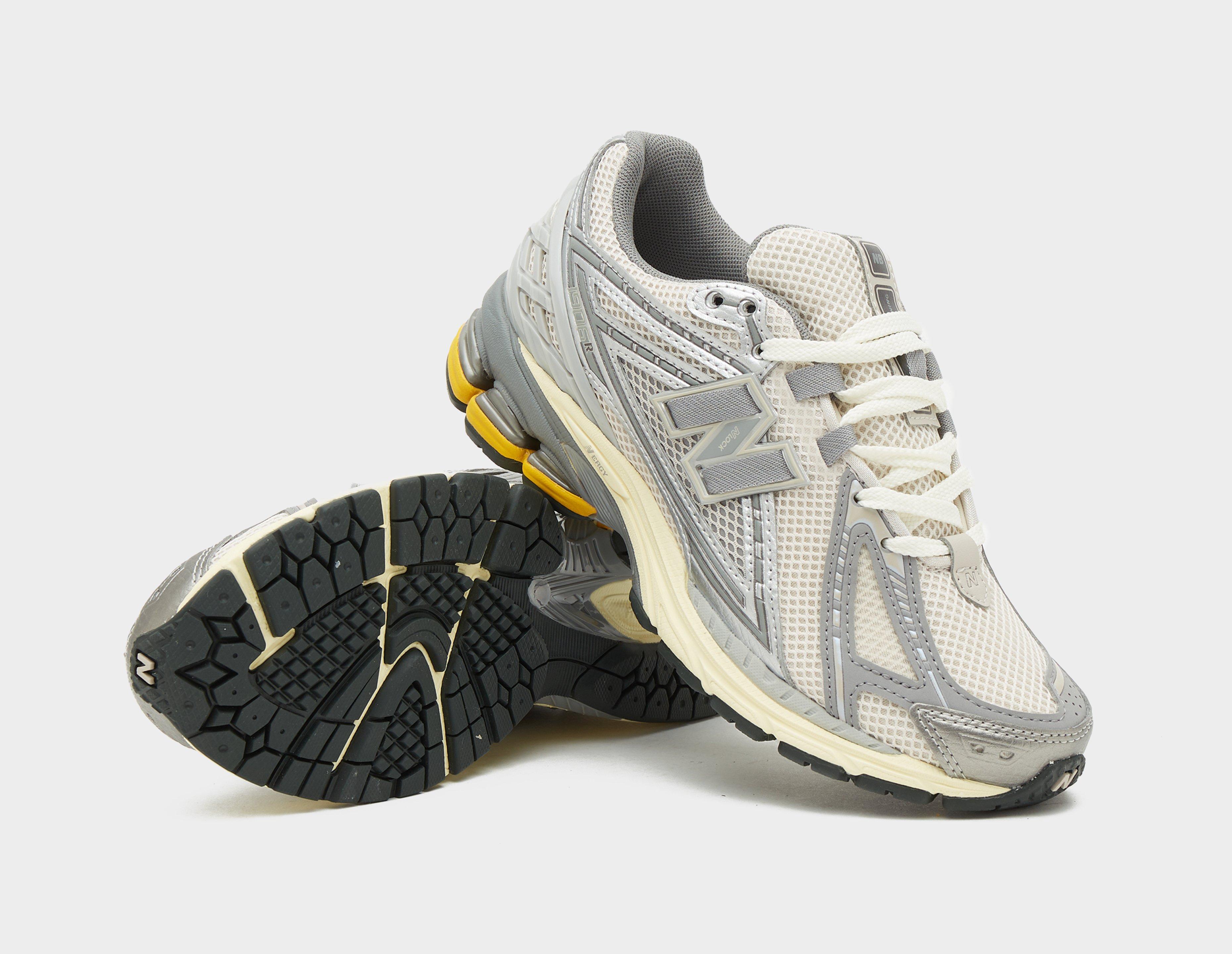 New Balance 1906 FantomFit