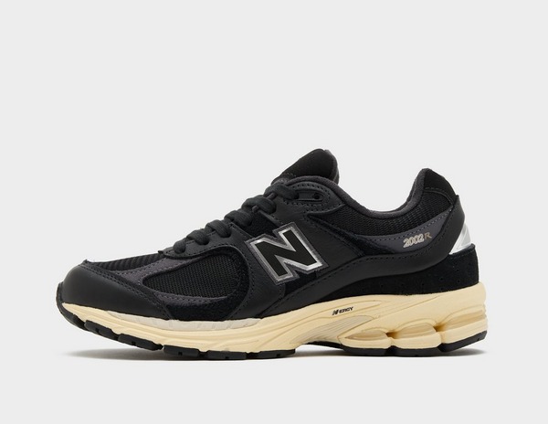 fastening new balance sneakers