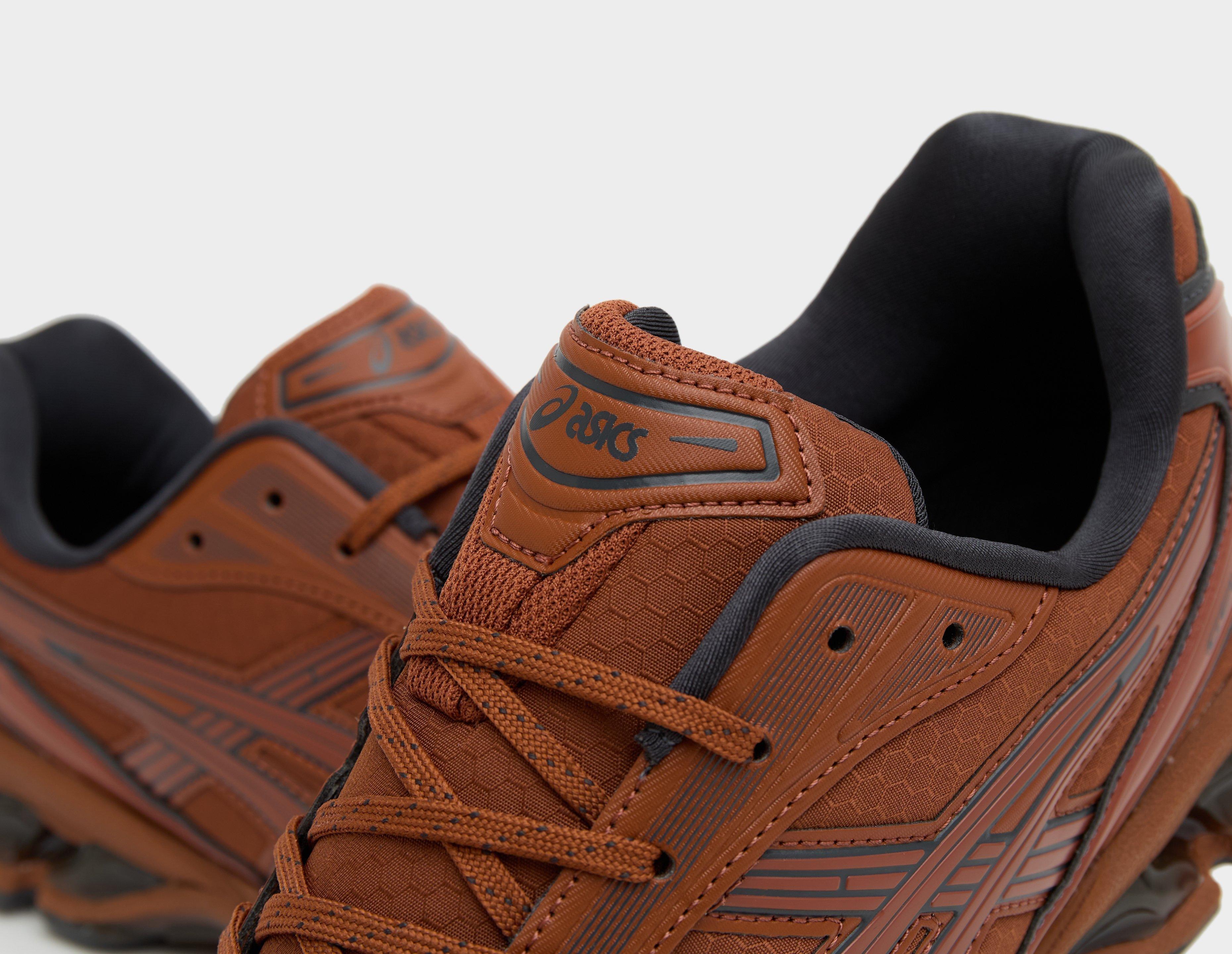 Asics gel kayano 18 deals kids Brown