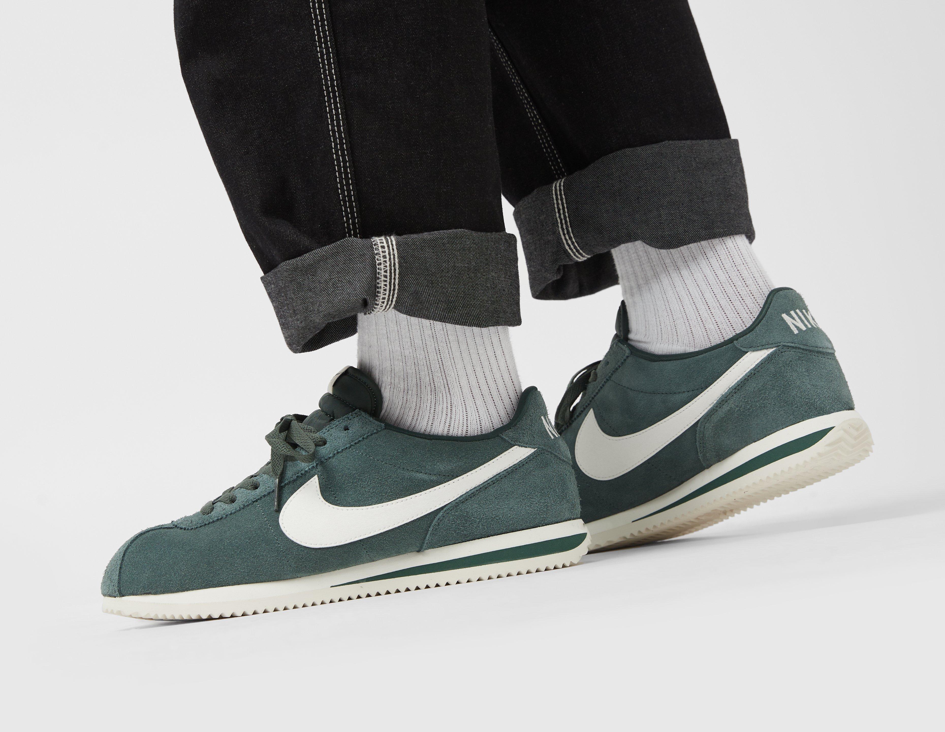 Nike cortez green outlet suede