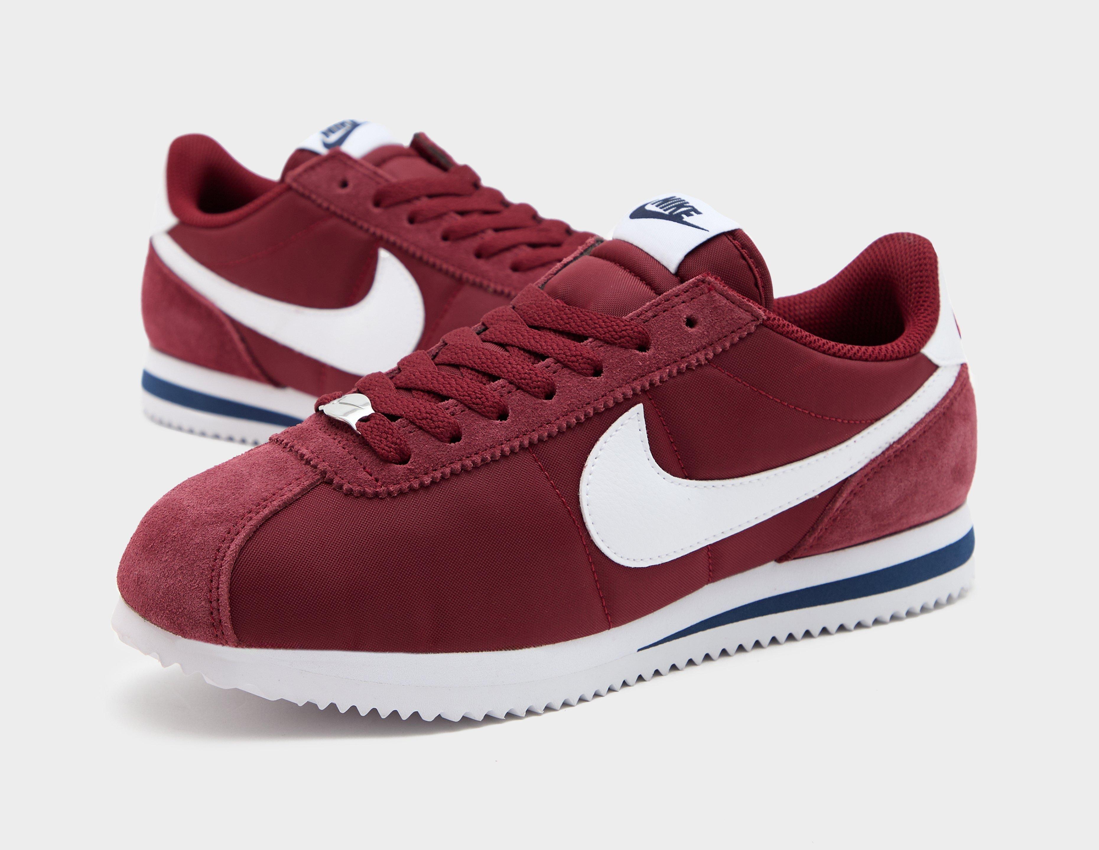 Nike deals red cortez