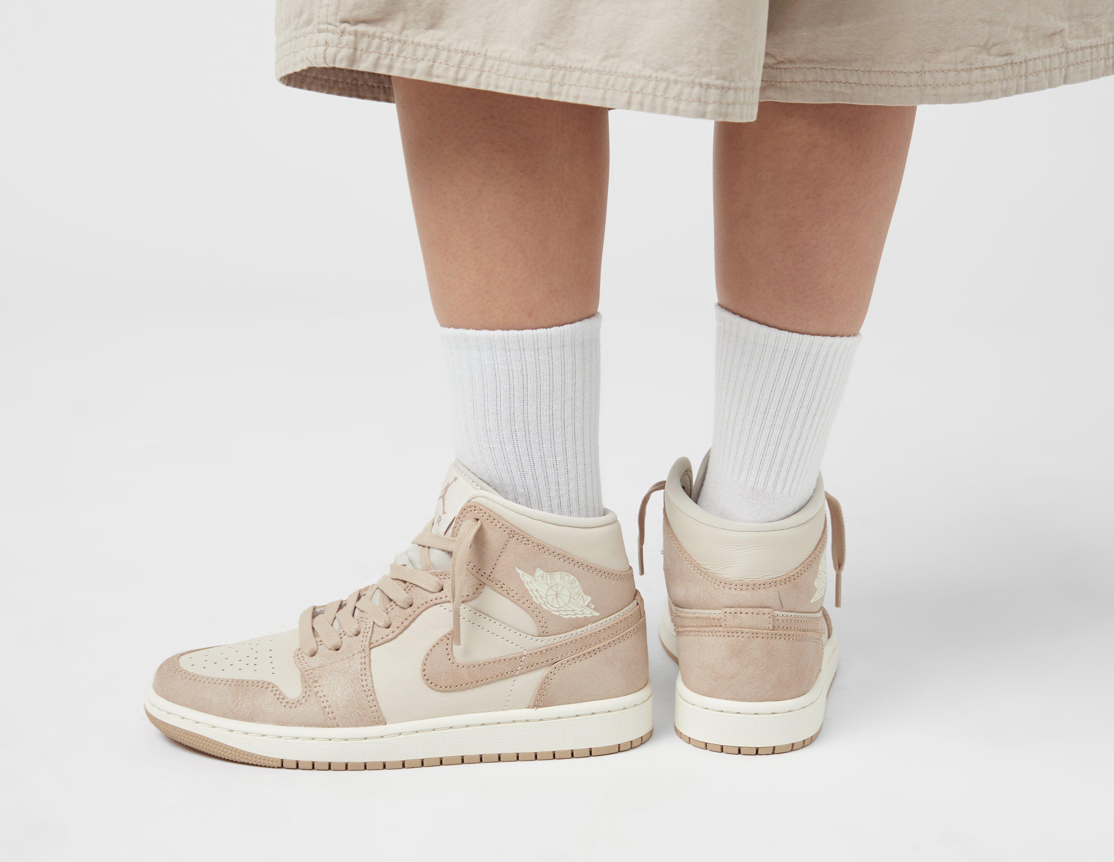 Jordan Air 1 Mid Women's