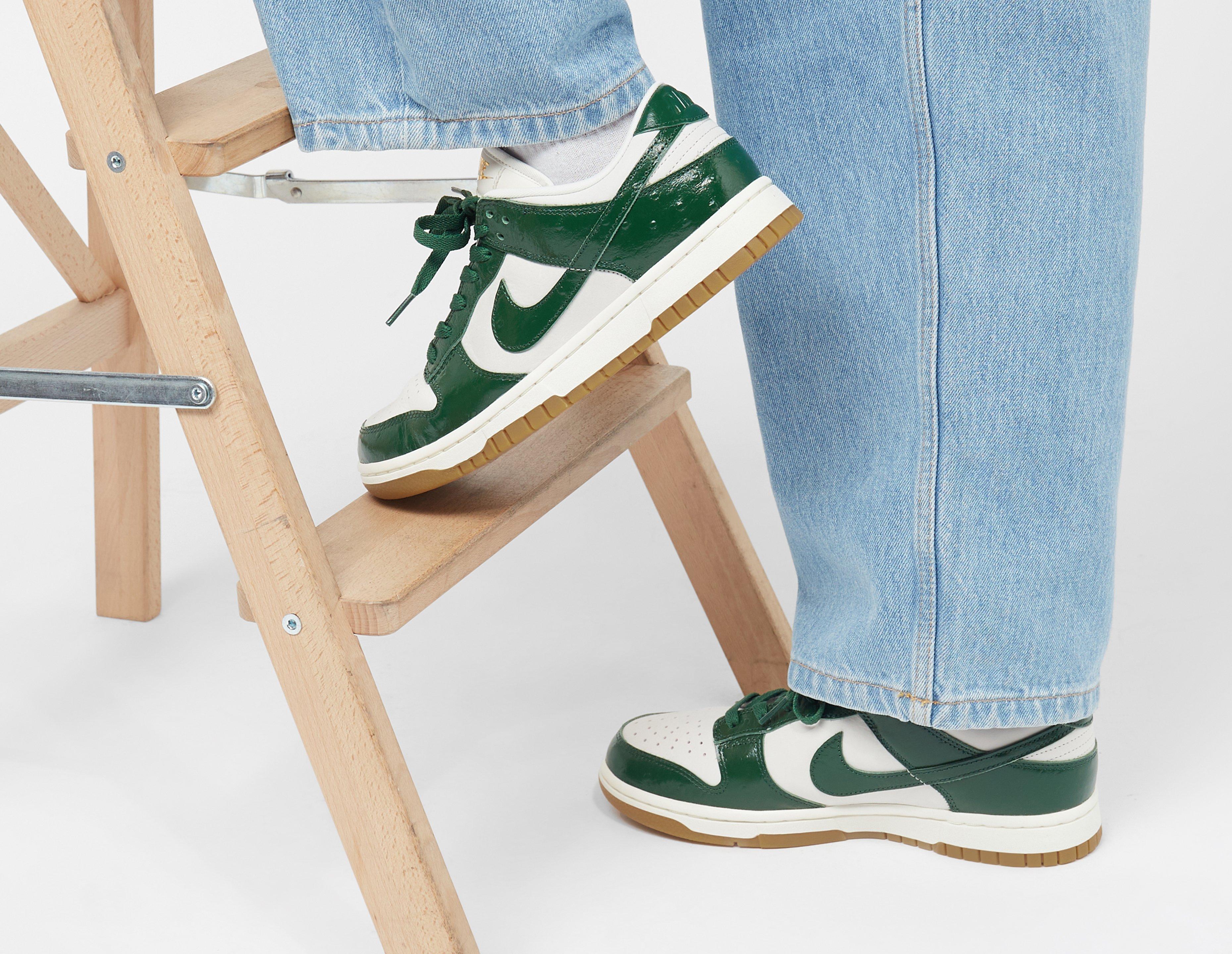 Nike Dunk Low Women's