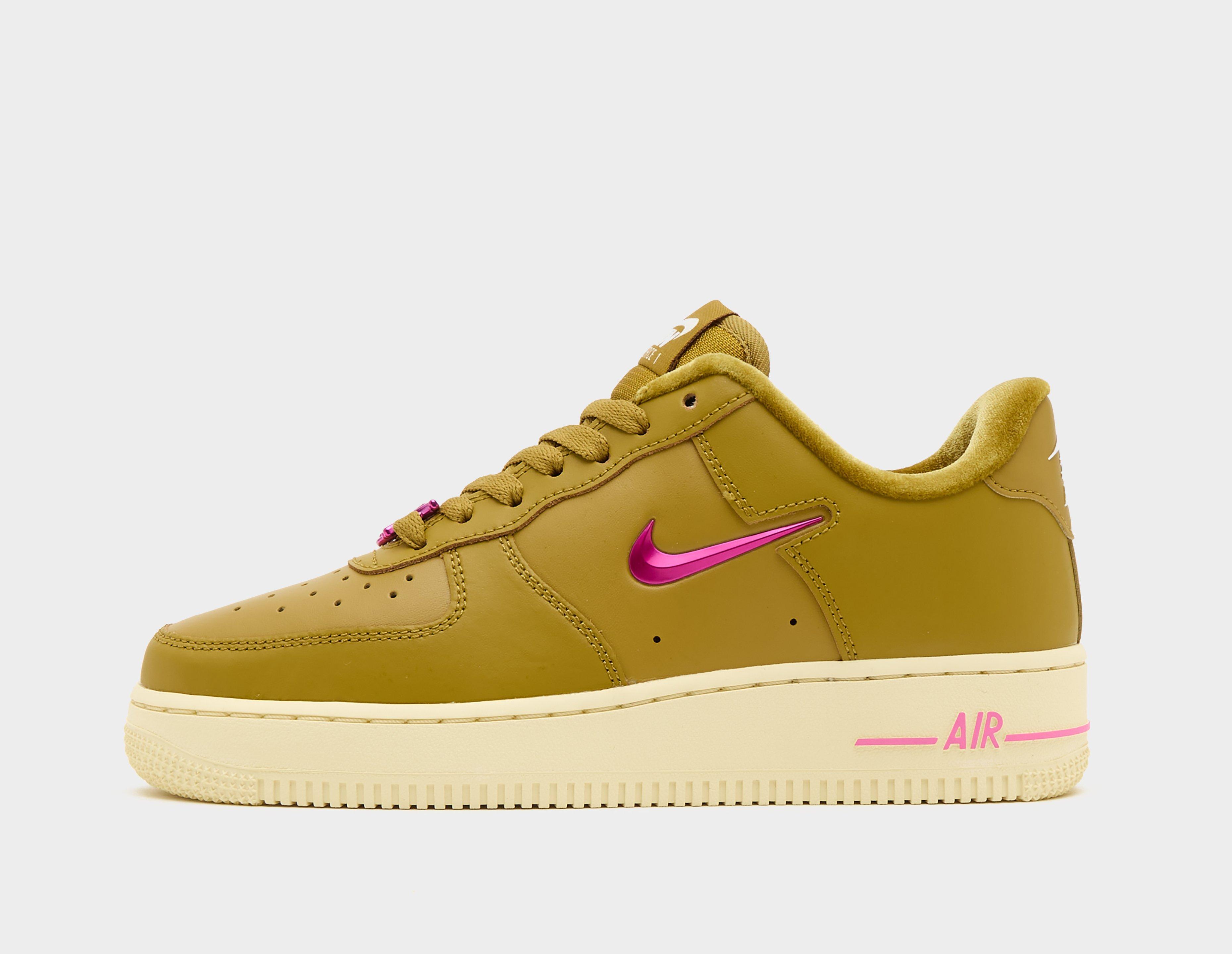 Pink nike forces best sale