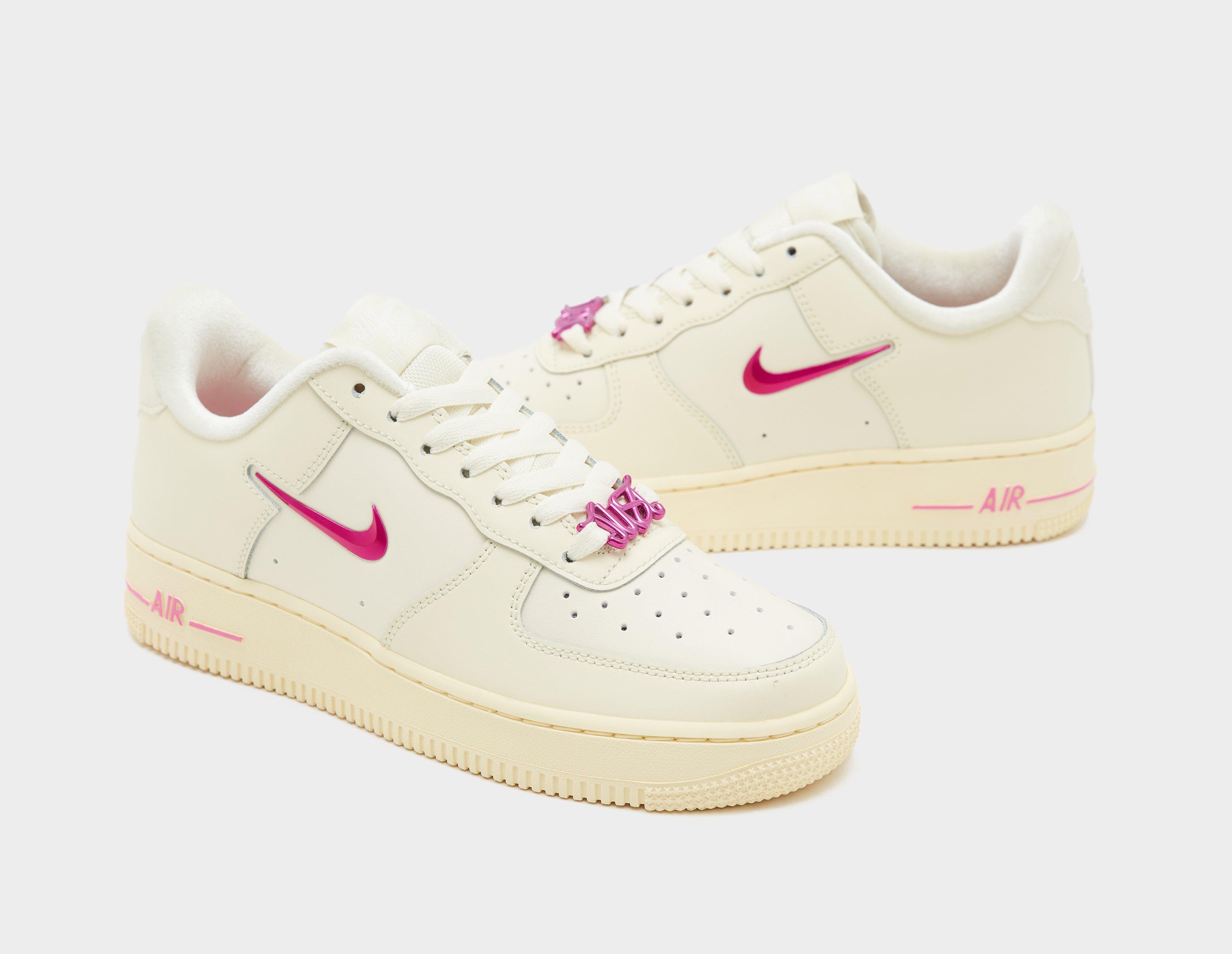 Nike air force beige best sale and pink