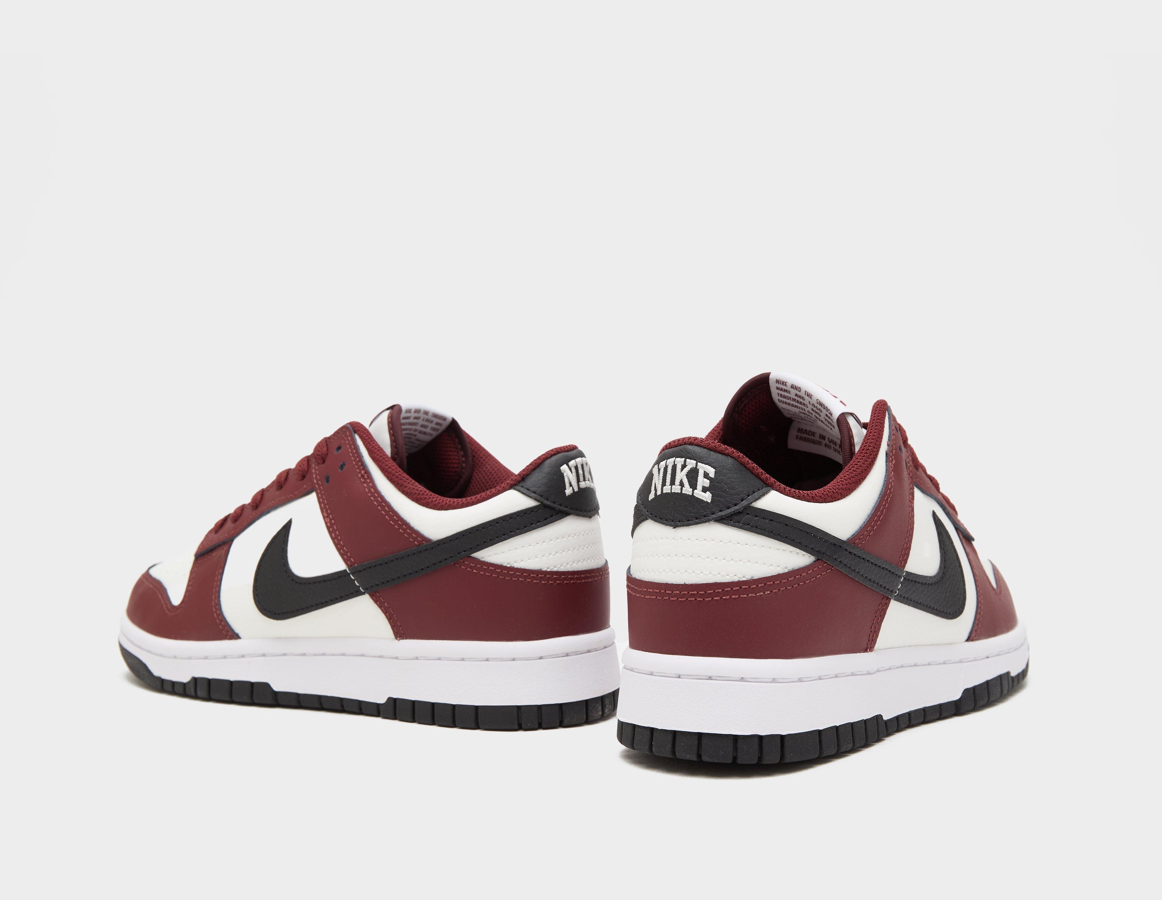 Nike deals dunk red