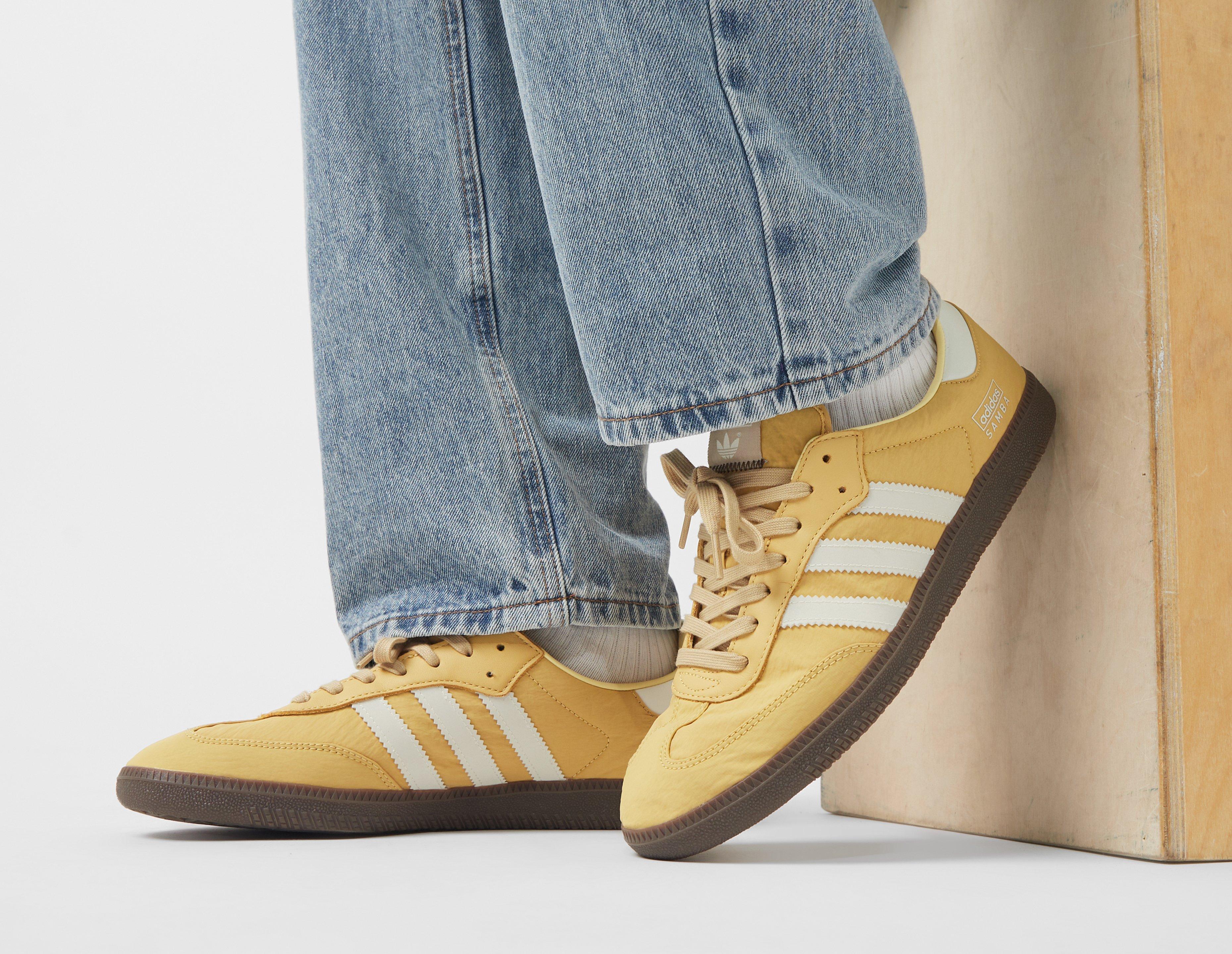 Original adidas on sale samba jaune