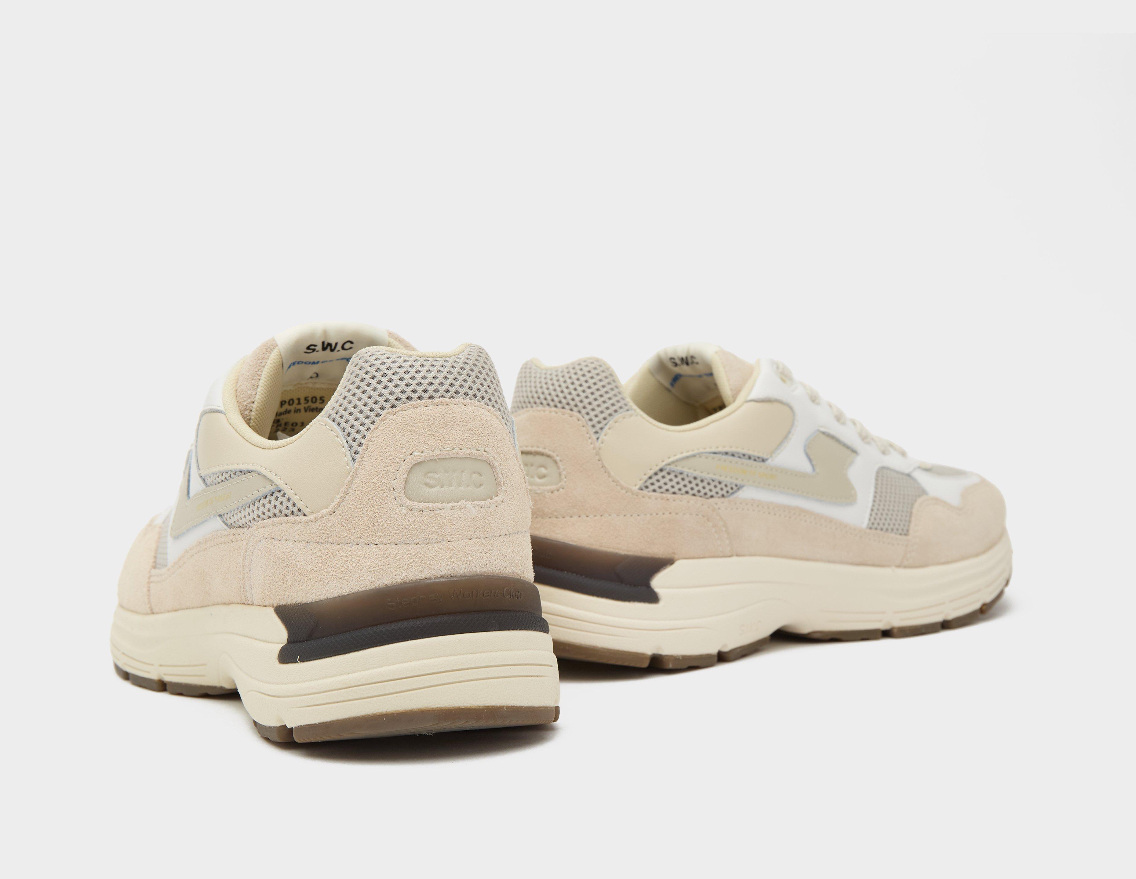 Stepney Workers Club Amiel S-Strike