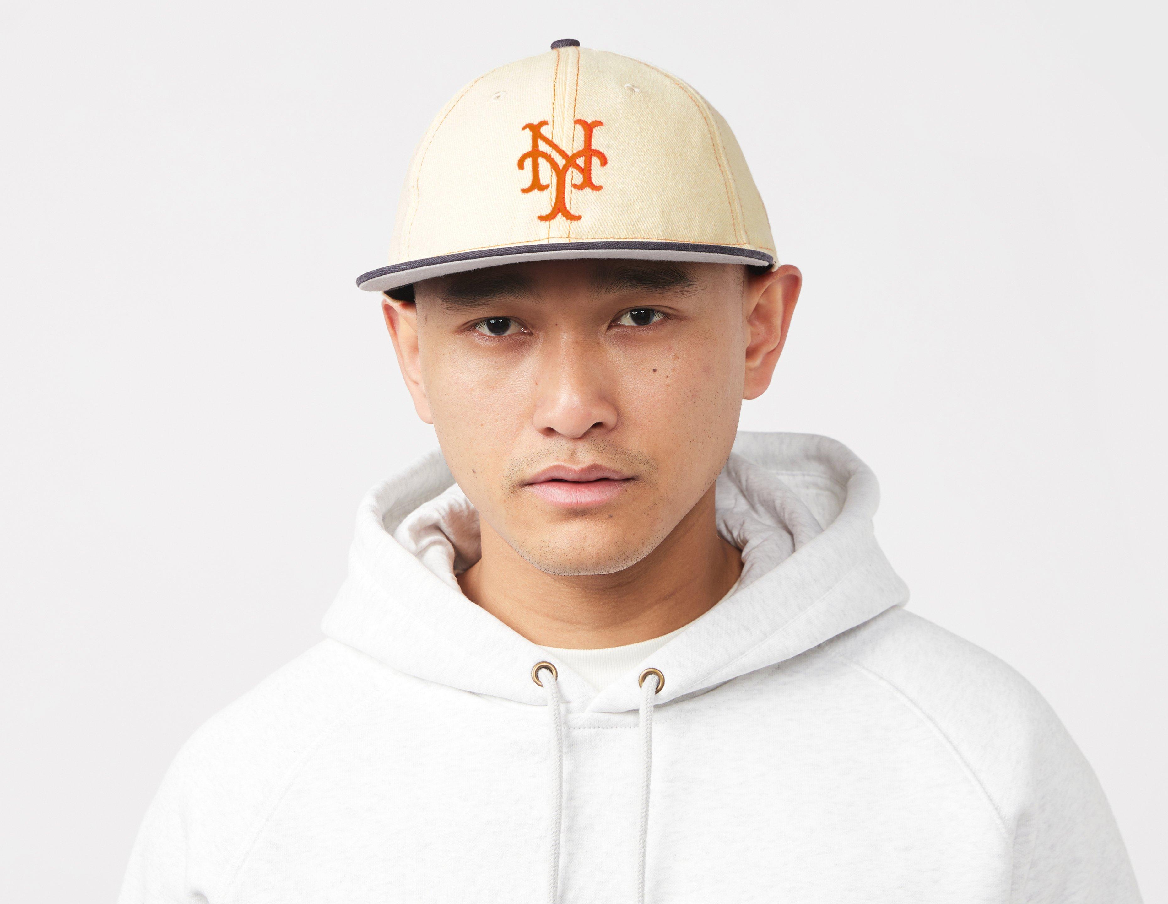 White Supreme Velvet Polka Dot Trooper Hat FW11 | Over The Rainbow hat  Braun | Canalisateurs?