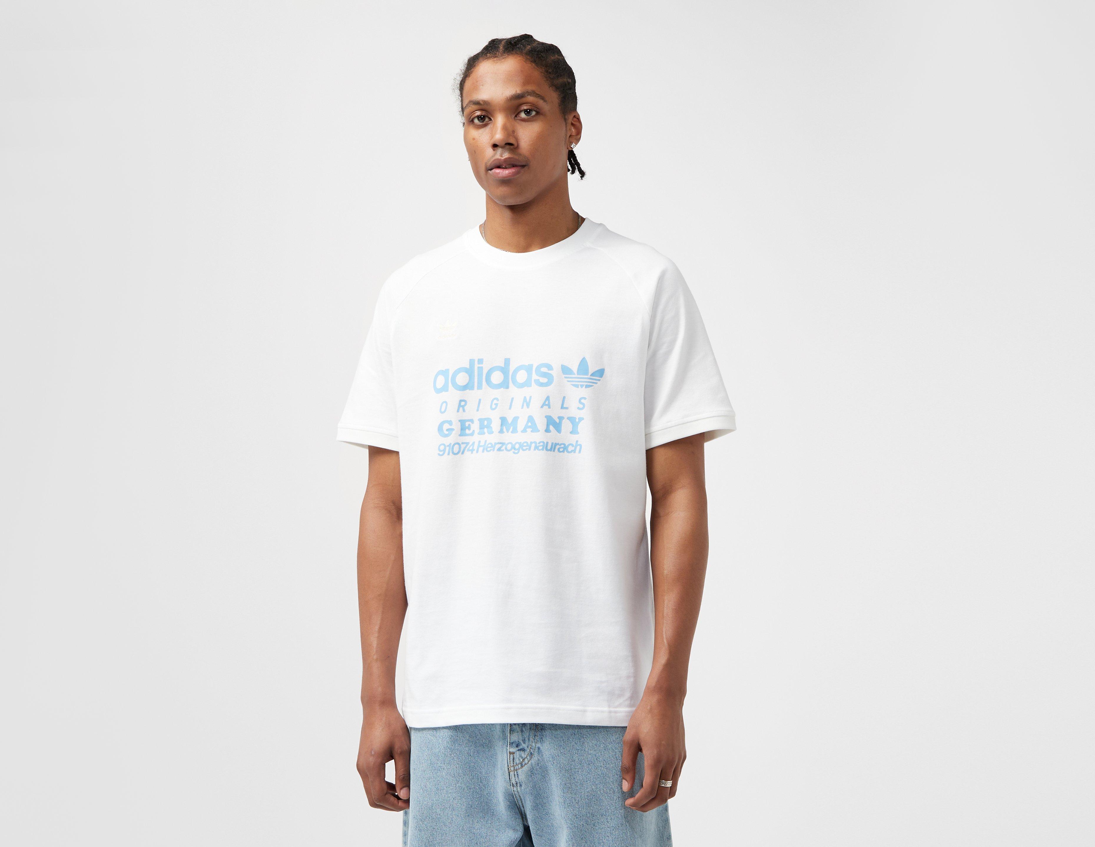 blue & white graphic tee