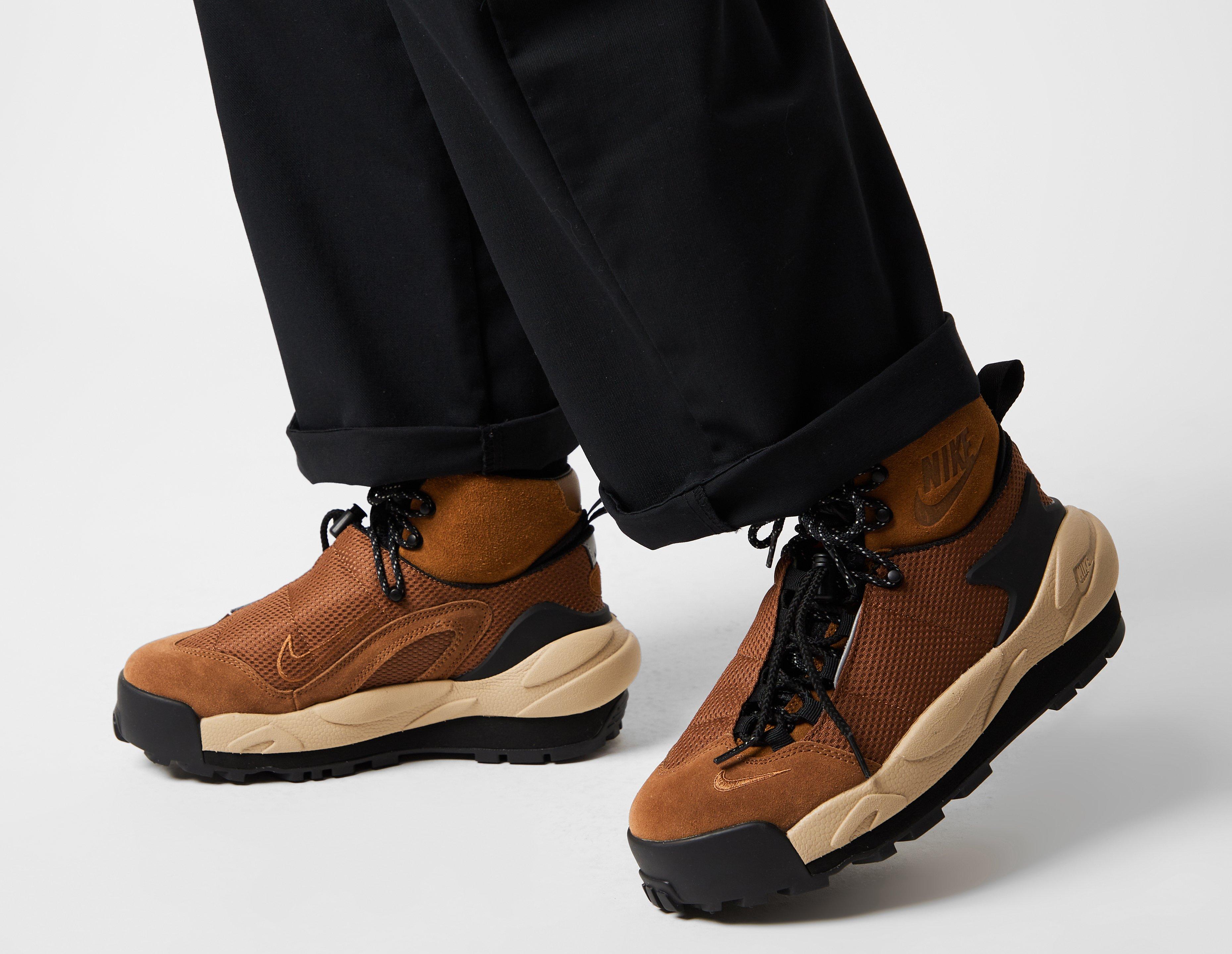 Nike x sacai Magmascape