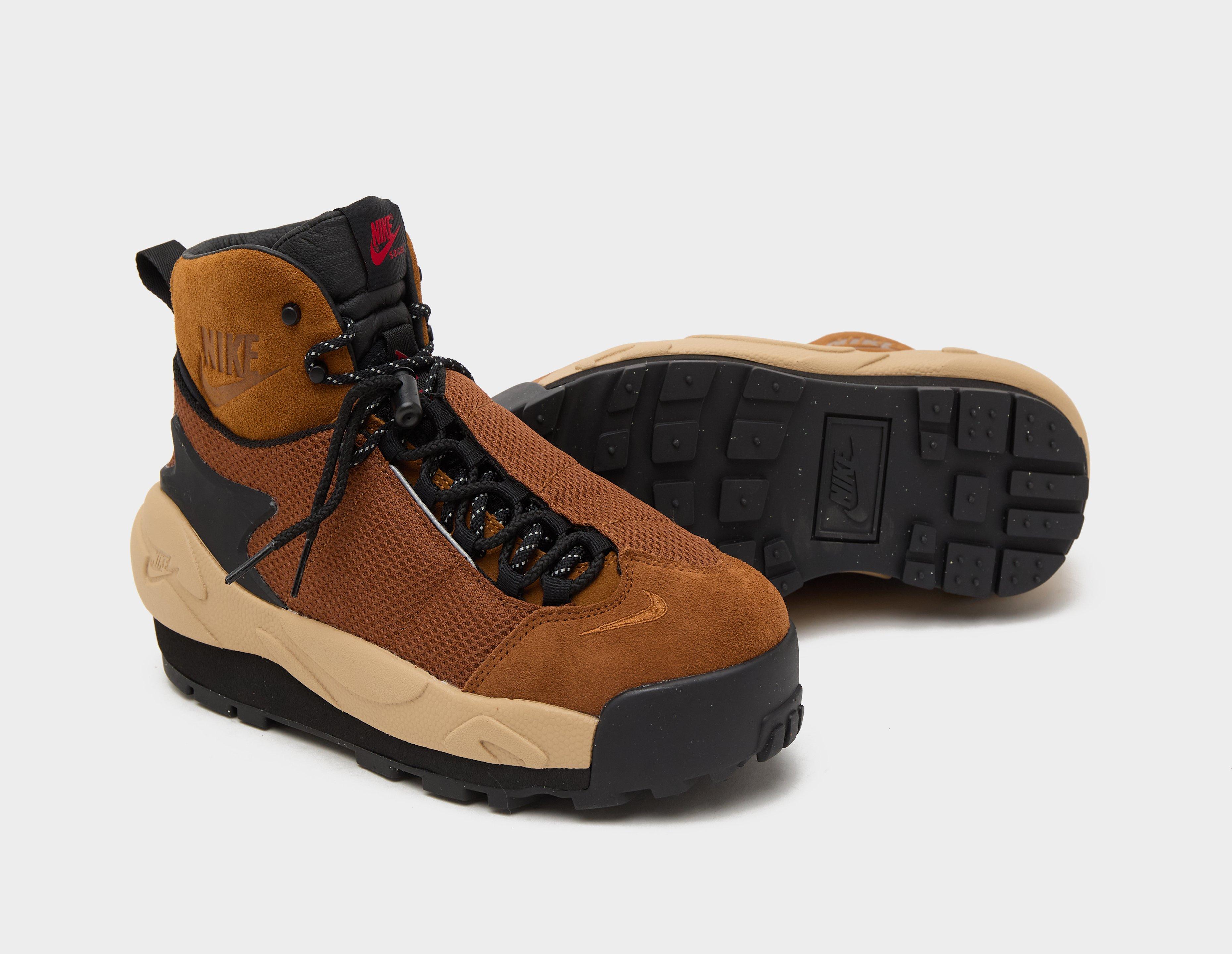 Nike x sacai Magmascape Women's