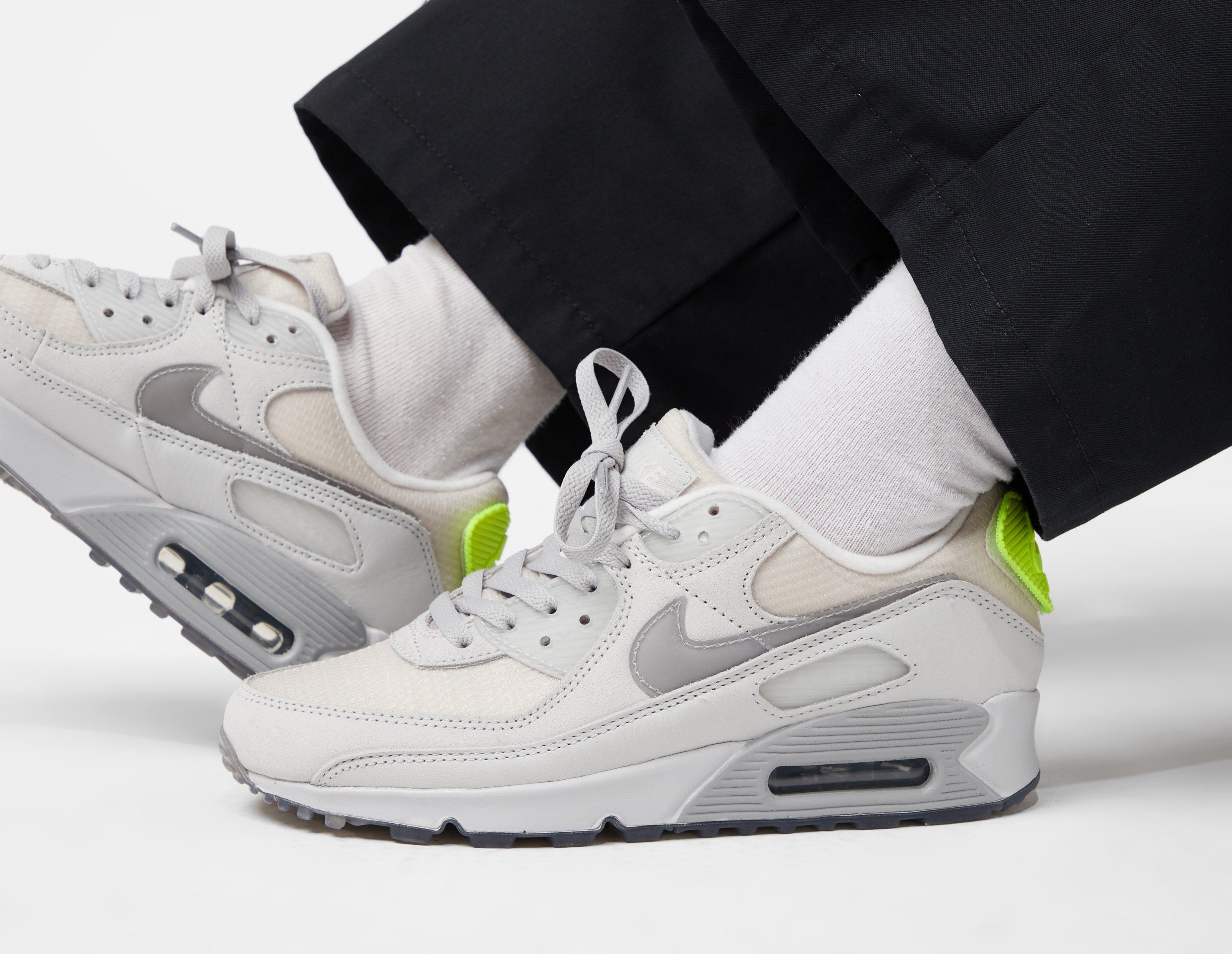 Nike Air Max 90 Women's