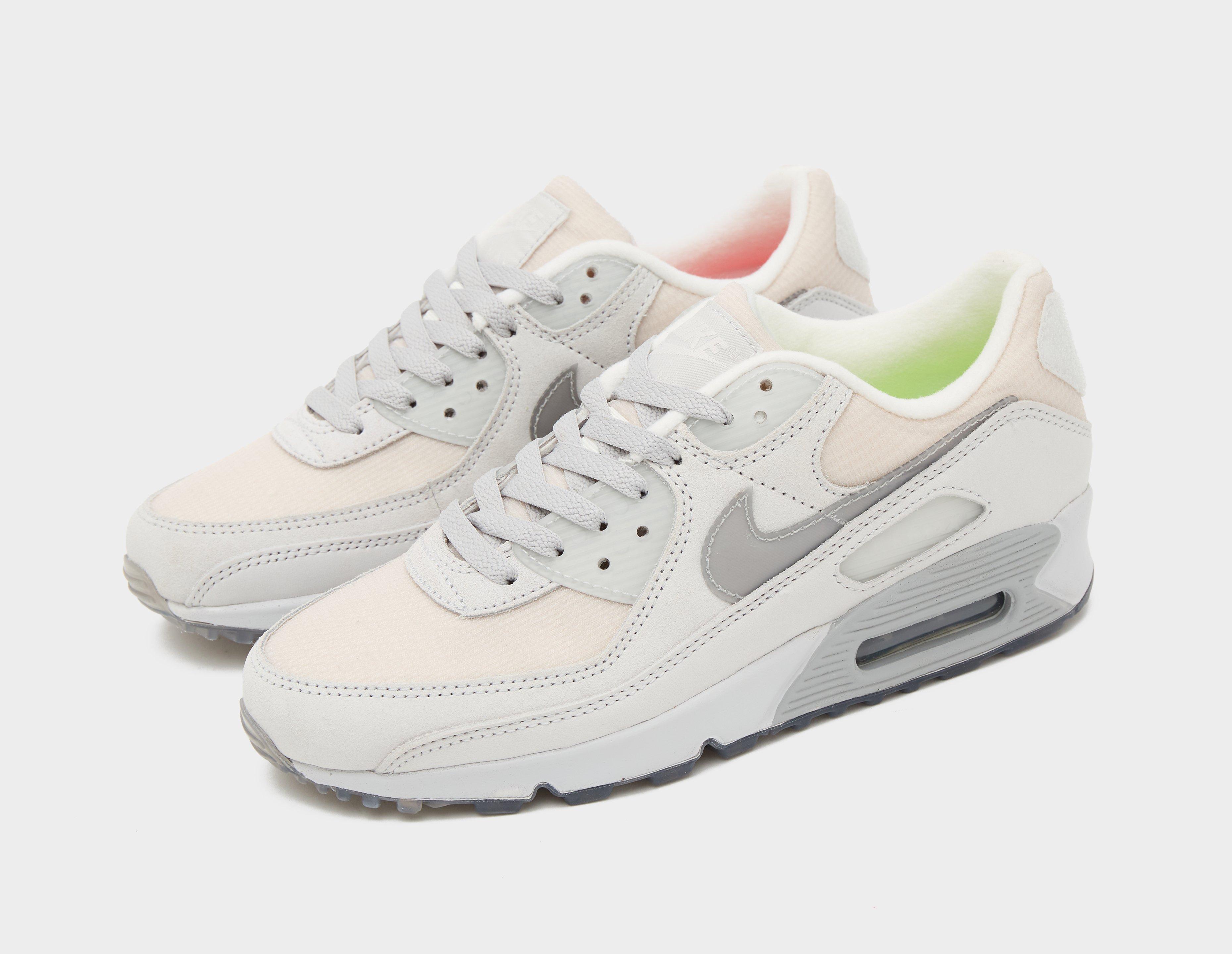 Nike Air Max 90 Women's