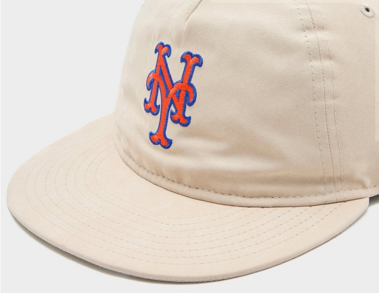 New Era MLB New York Mets Retro Crown 9FIFTY Strapback Cap