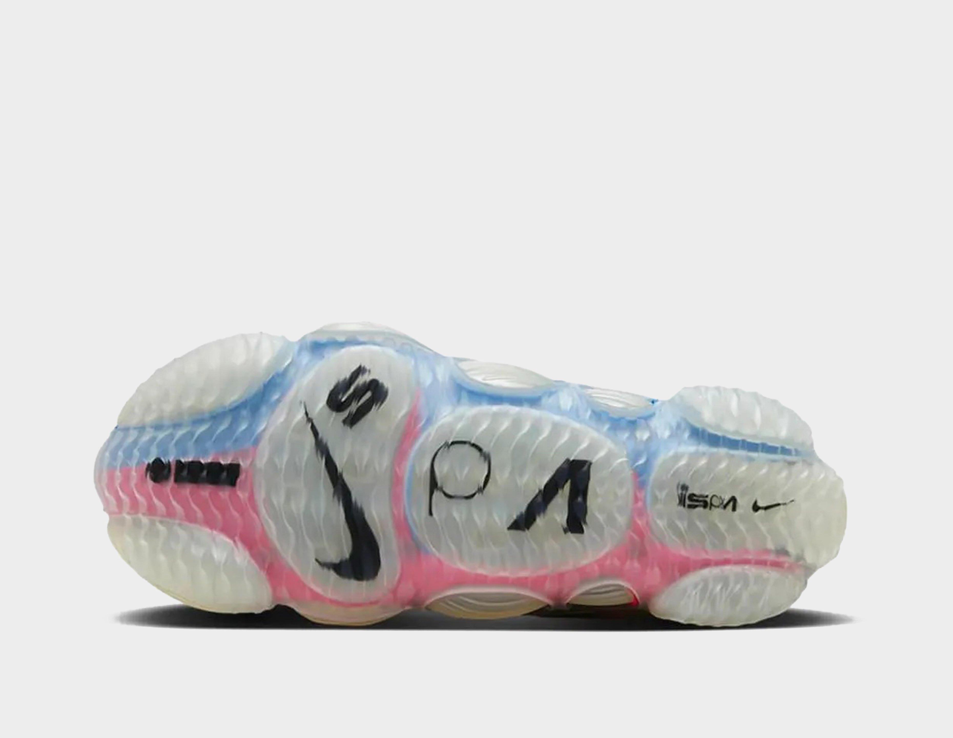 Nike ISPA Link