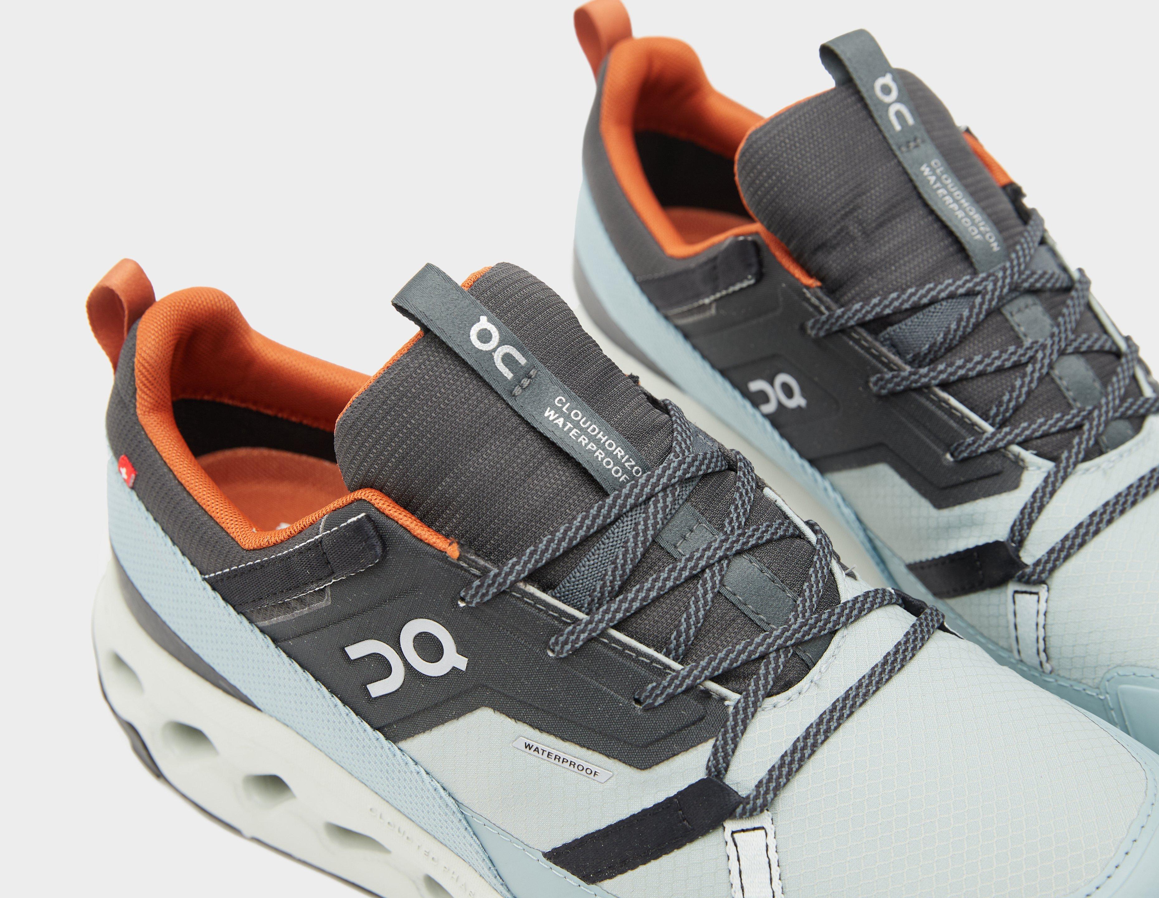 The sneaker comes in a beautifully crafted box | Blue On Running