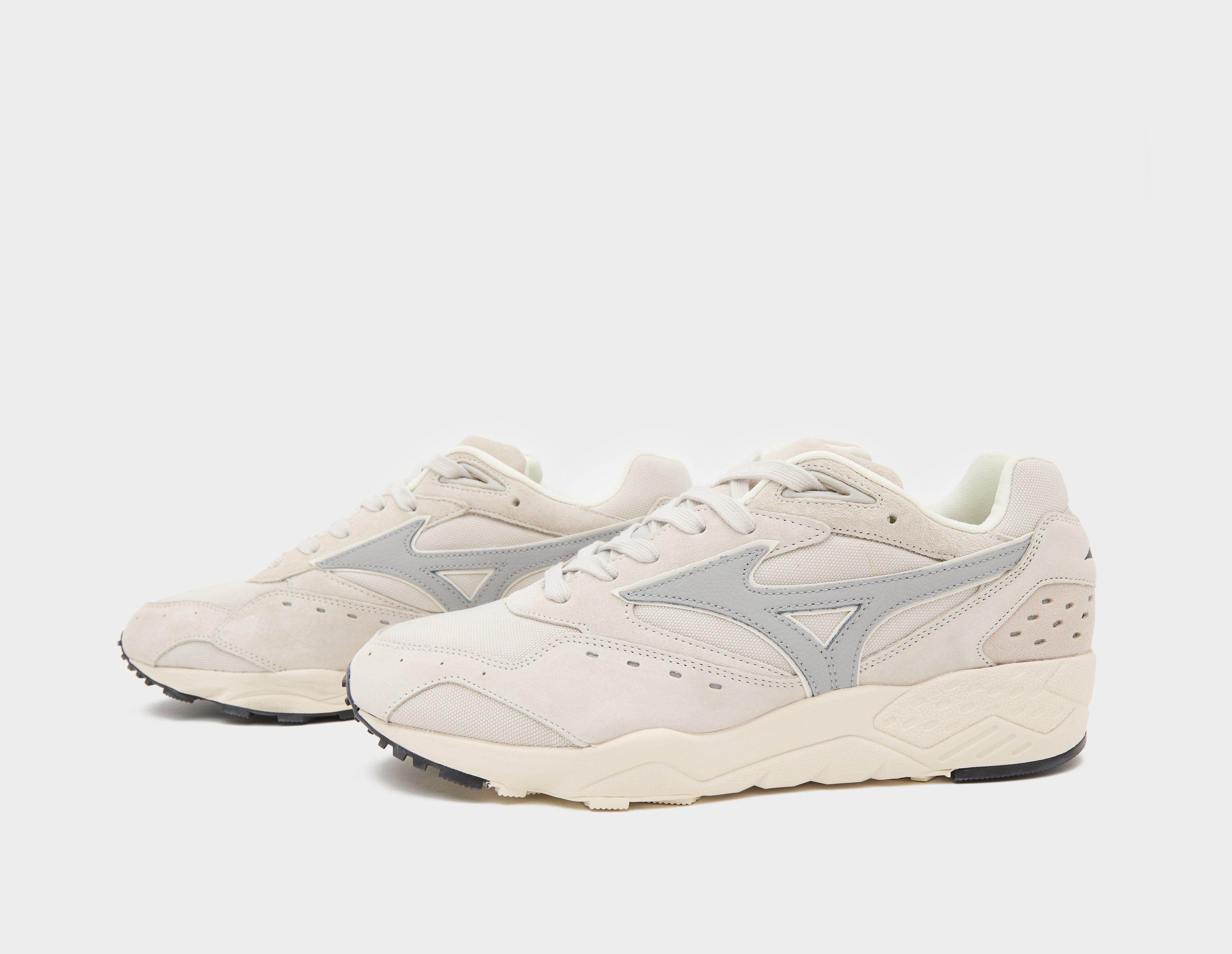 Mizuno Contender Premium