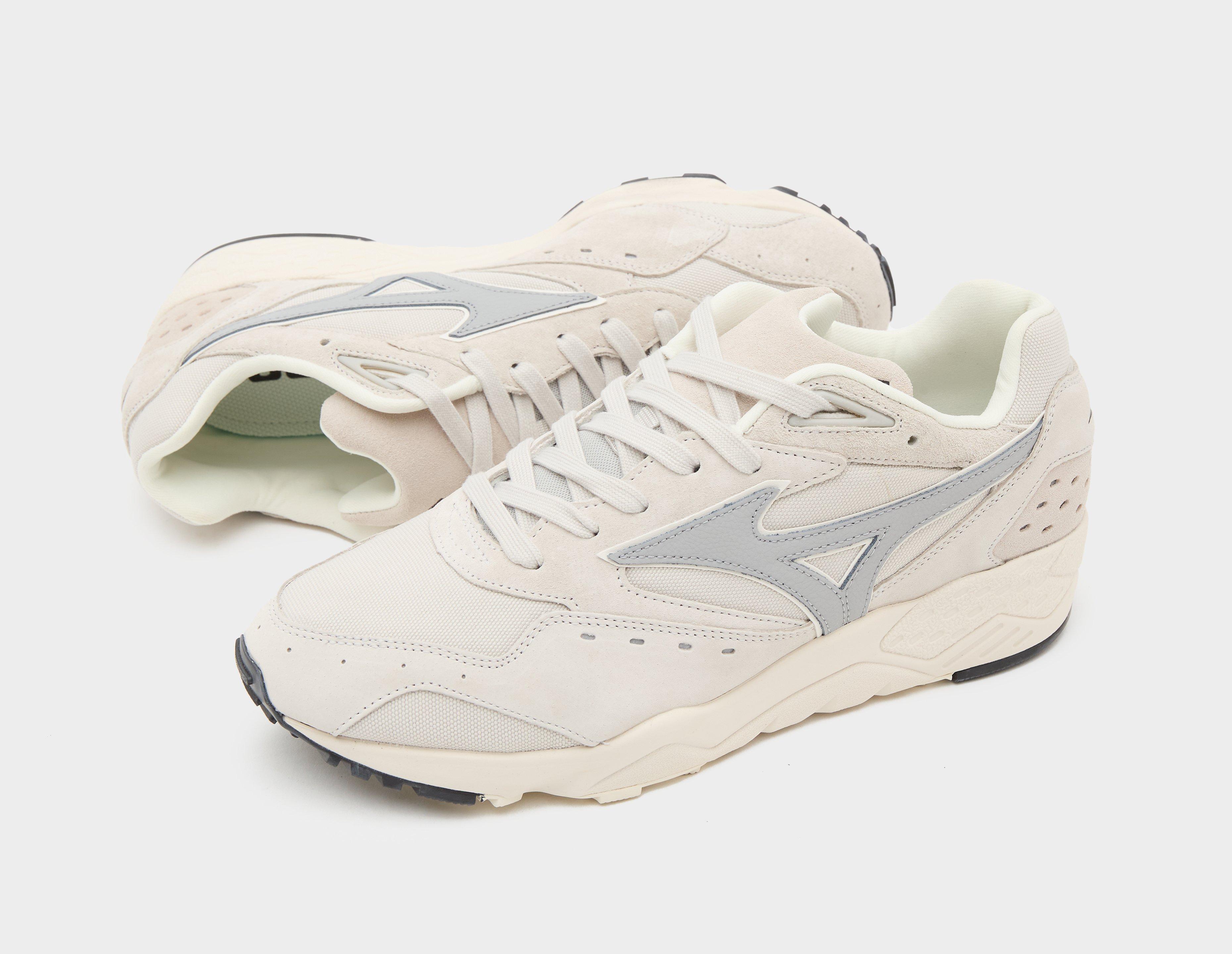 Mizuno Contender Premium