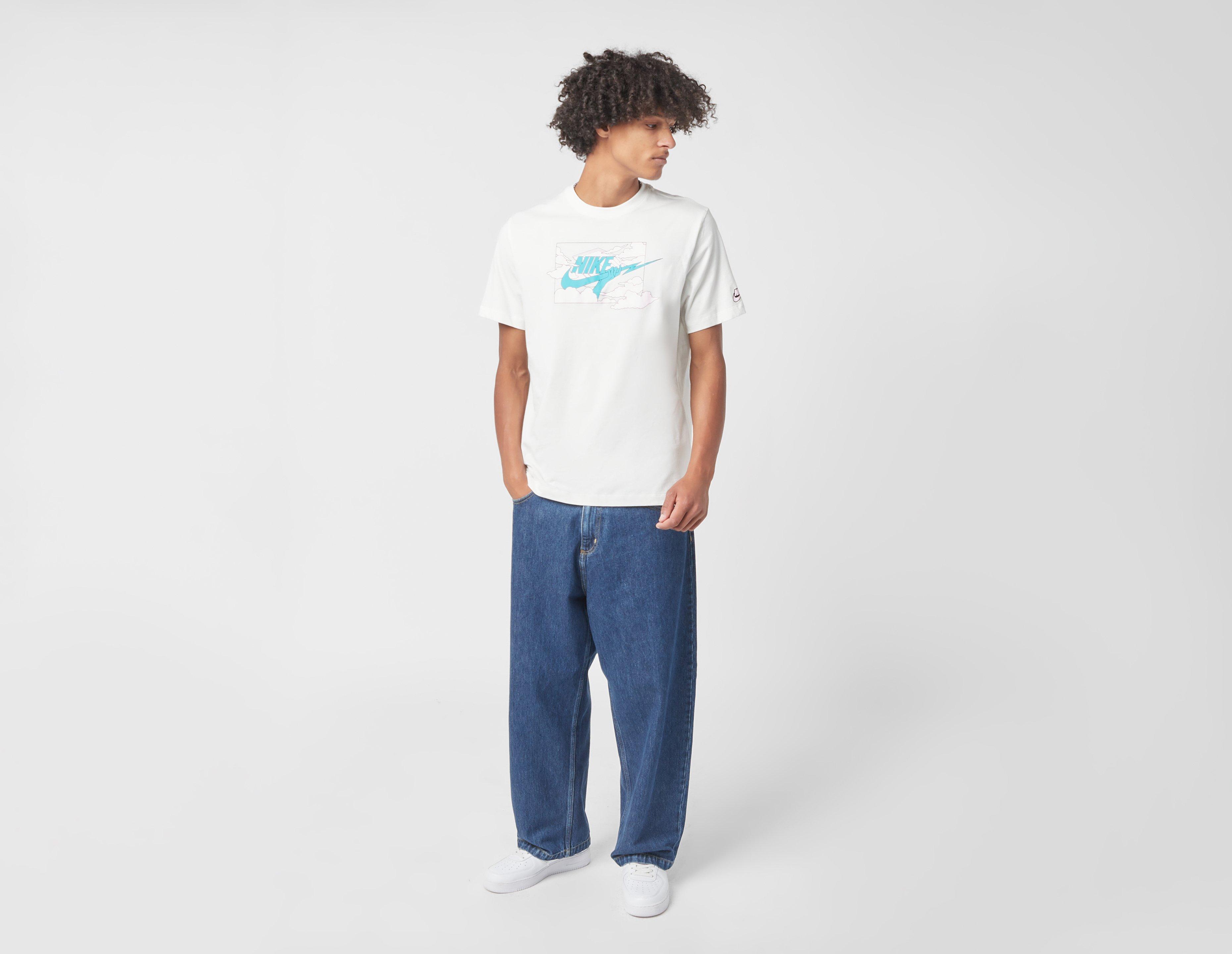 Nike Club Lightning T-Shirt
