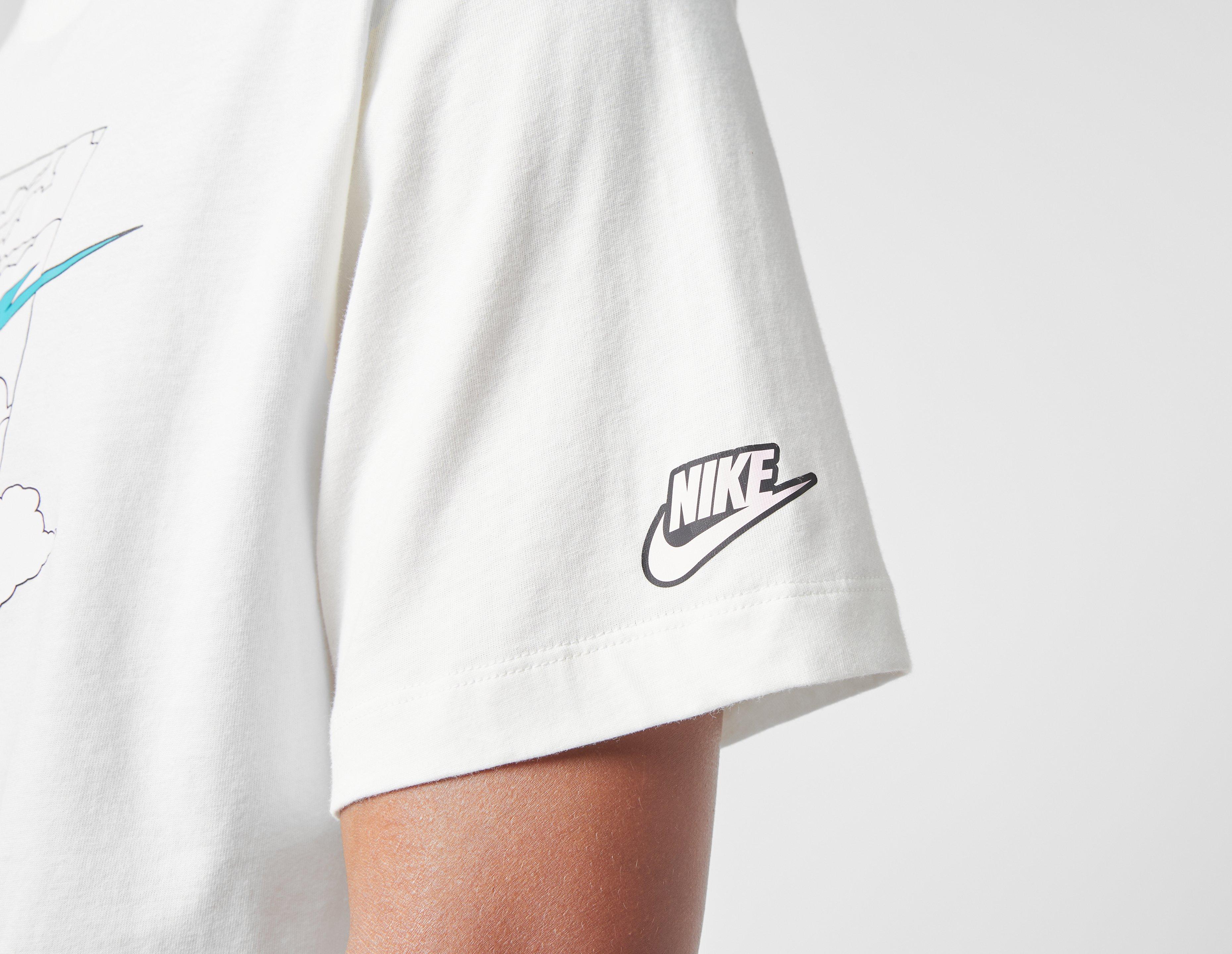 Nike Club Lightning T-Shirt