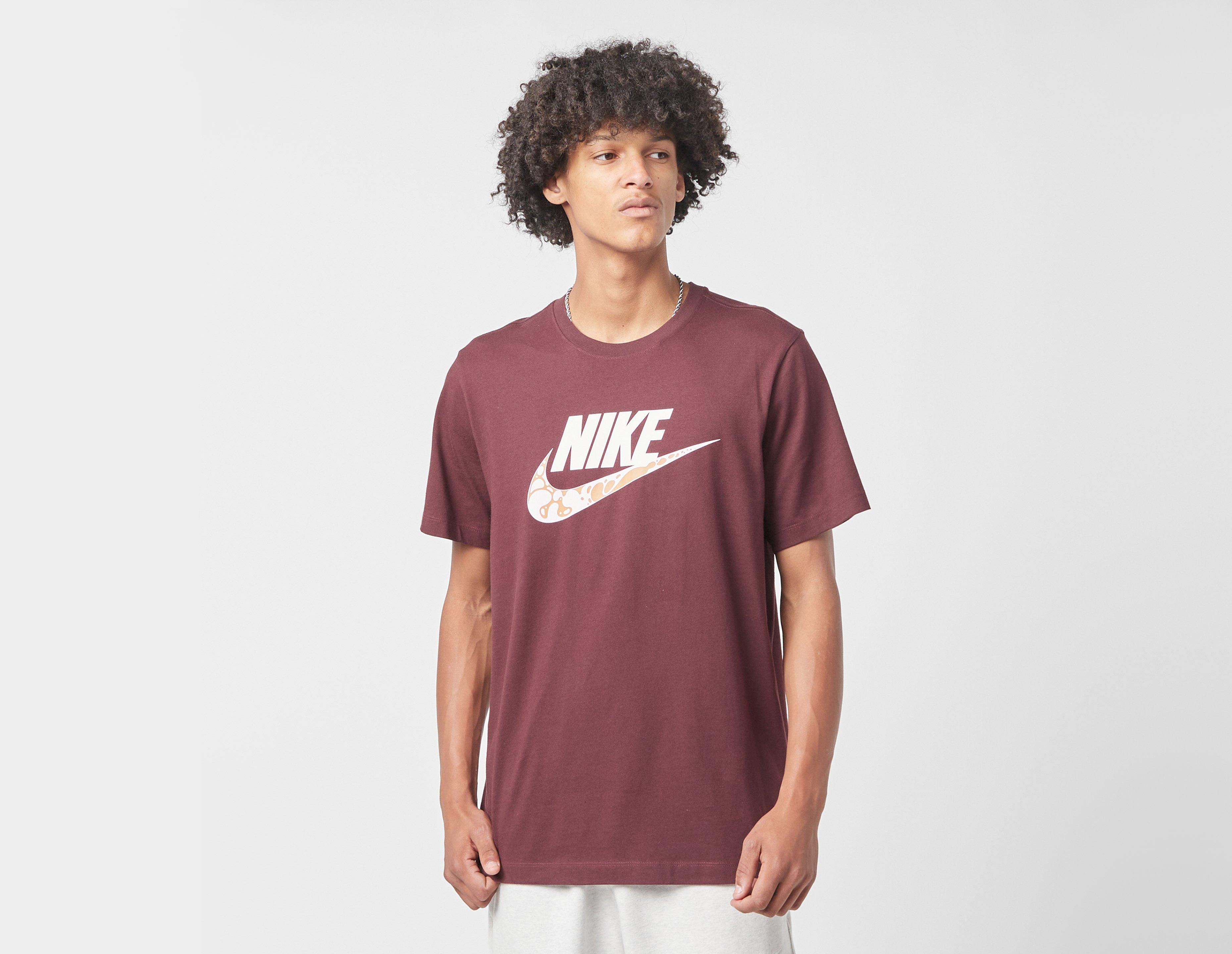 Maroon nike t shirt on sale