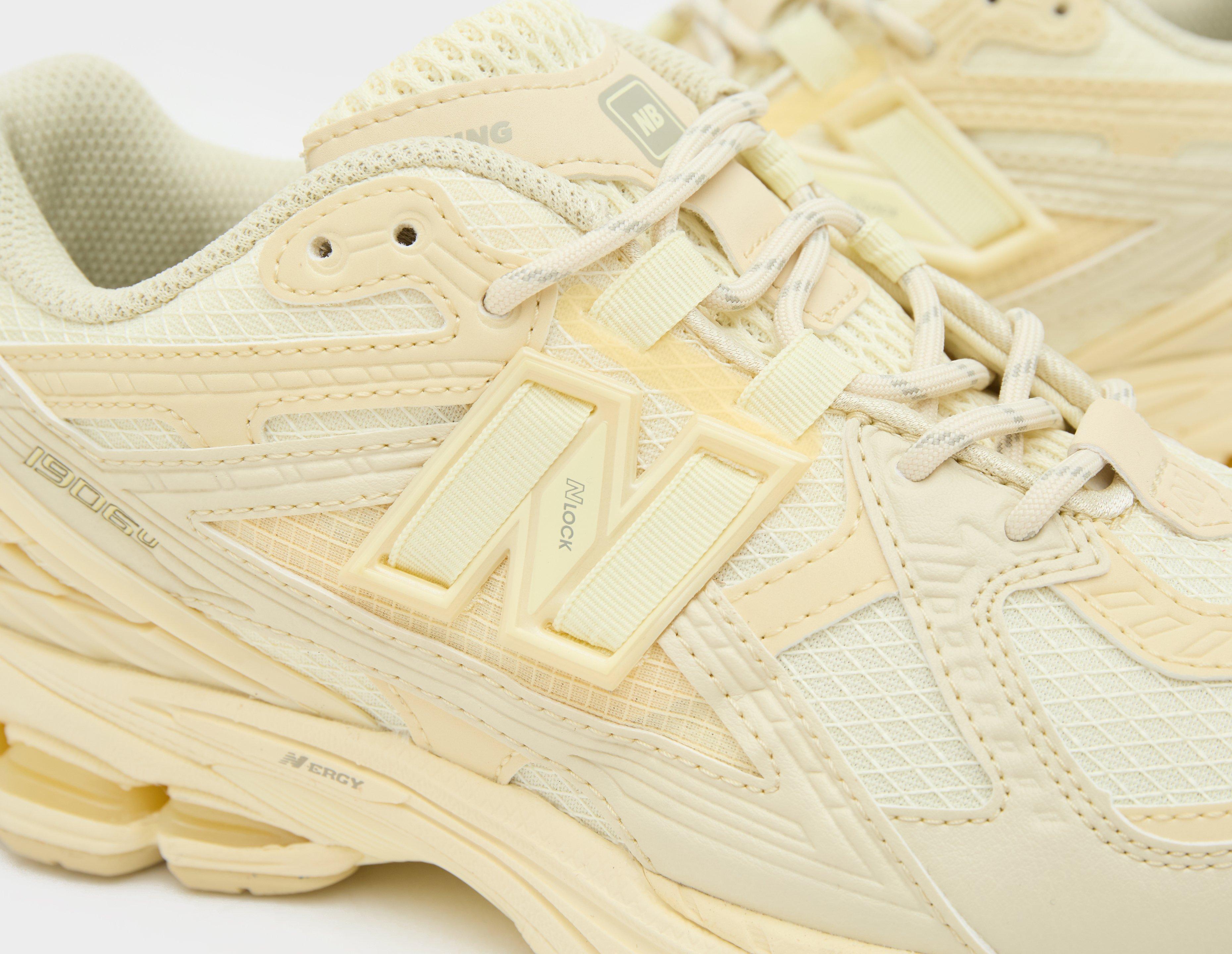 New Balance 1906U Women's