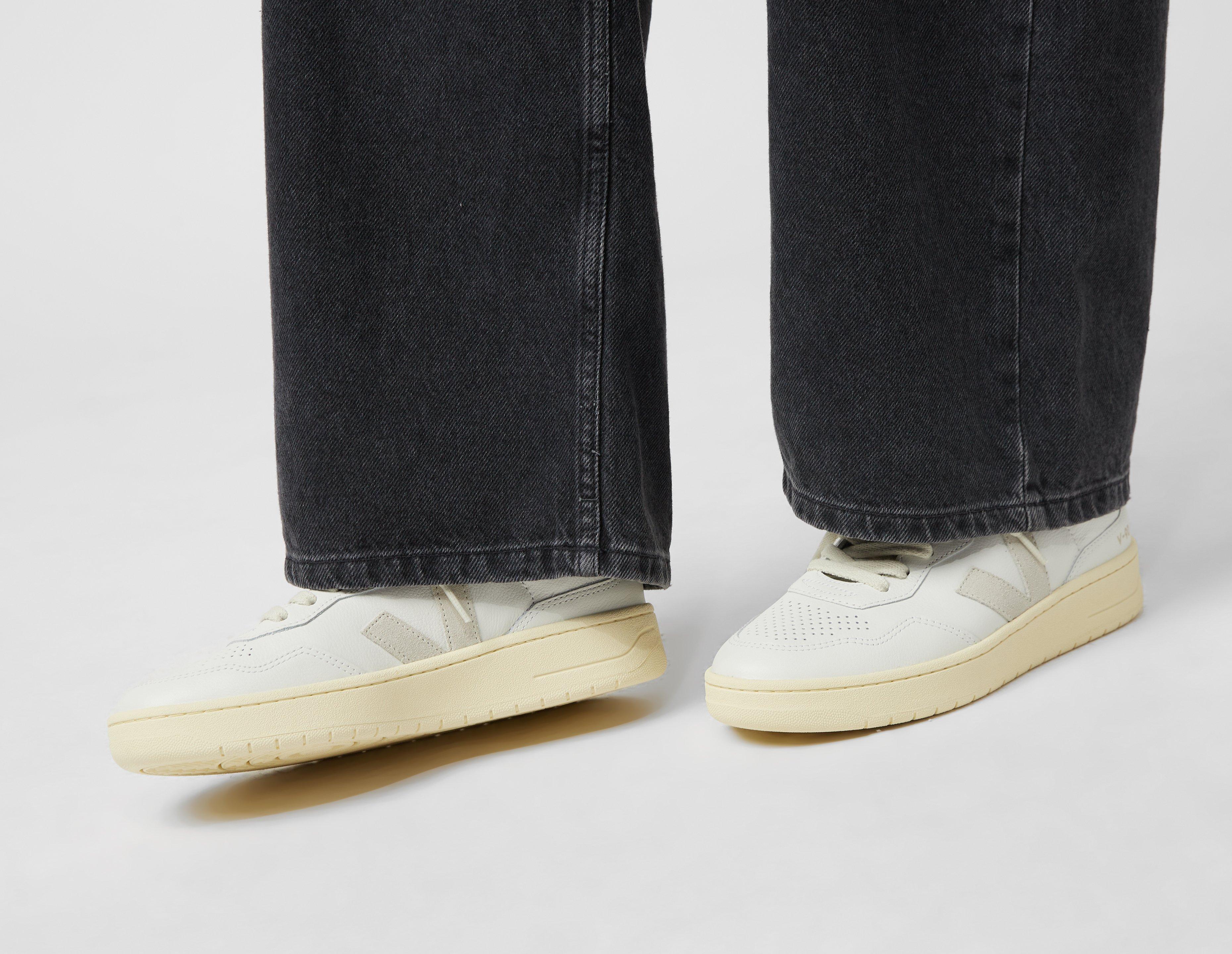 Veja V-90 Women's