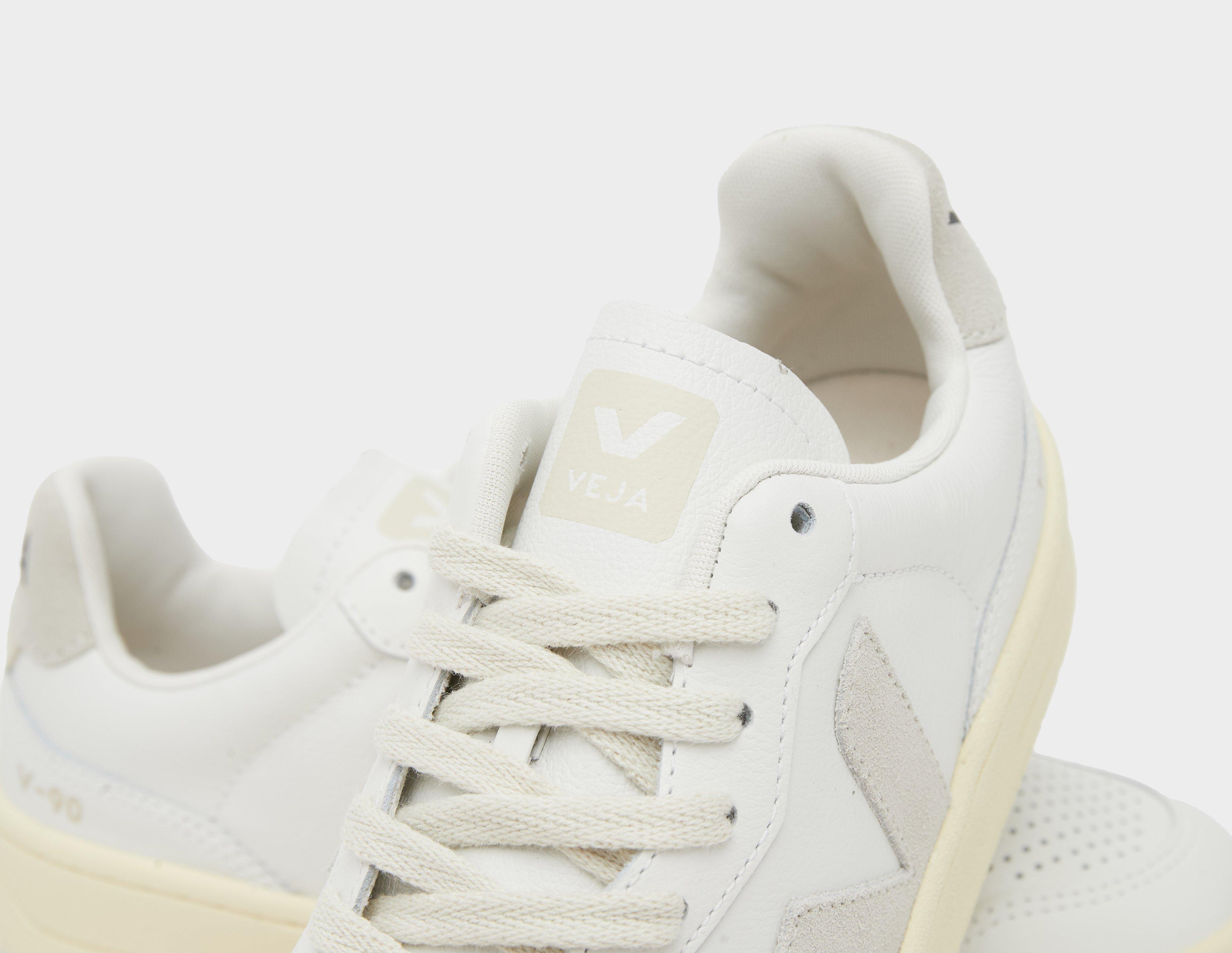 Veja V-90 Women's