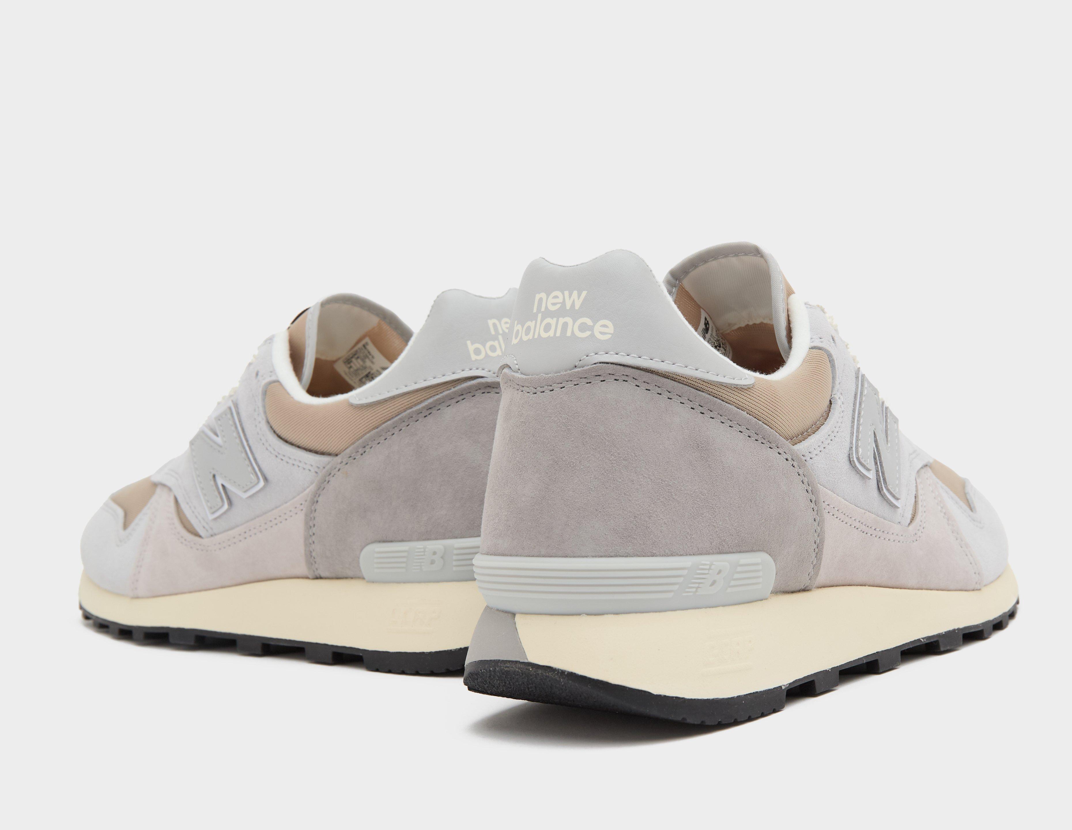 New Balance 475