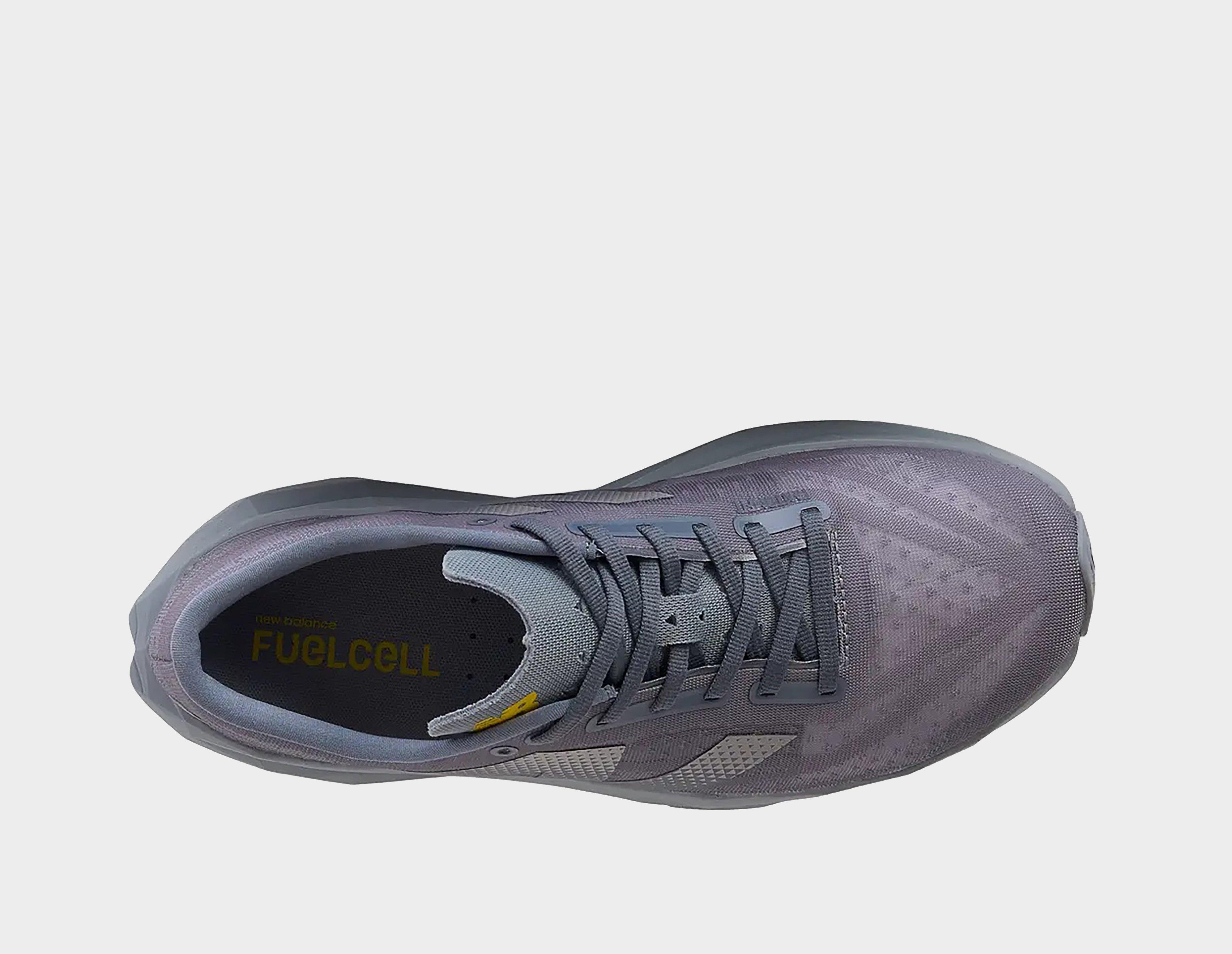 New Balance FuelCell Rebel