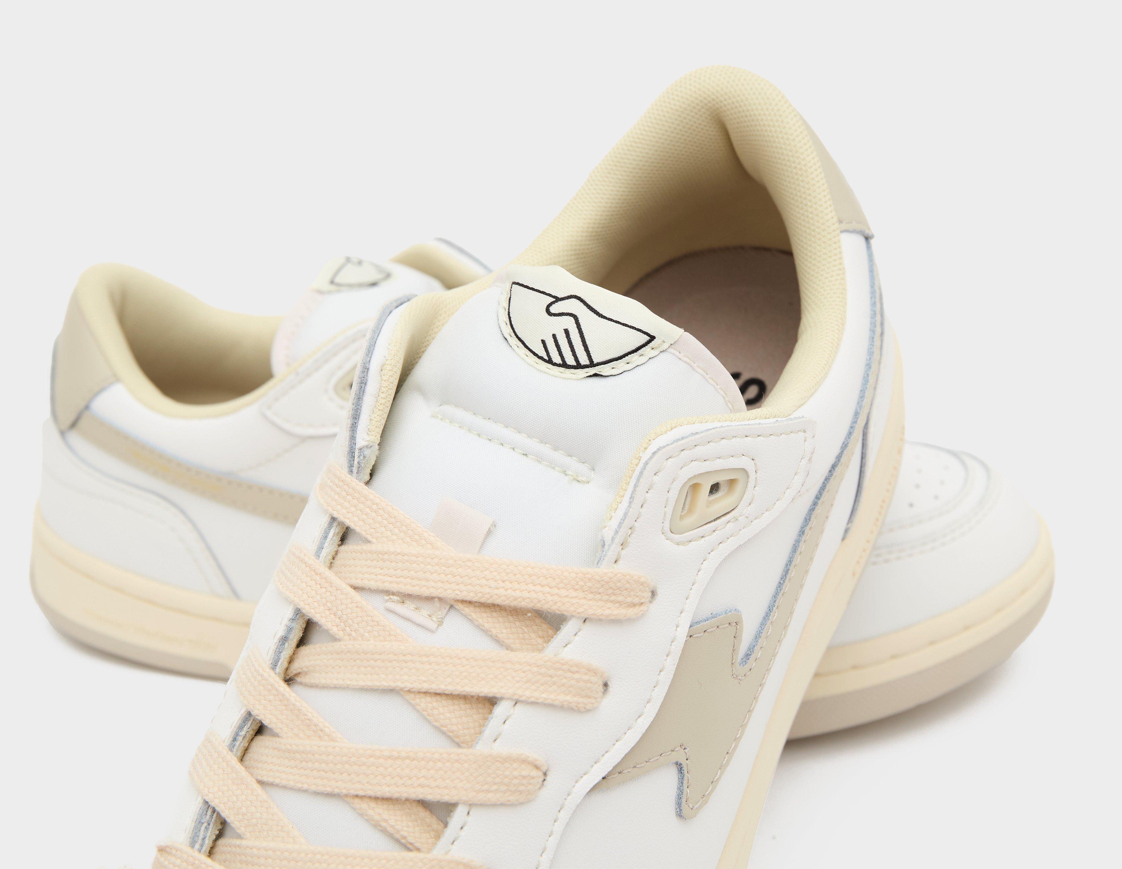 Stepney Workers Club Pro Cup S Strike