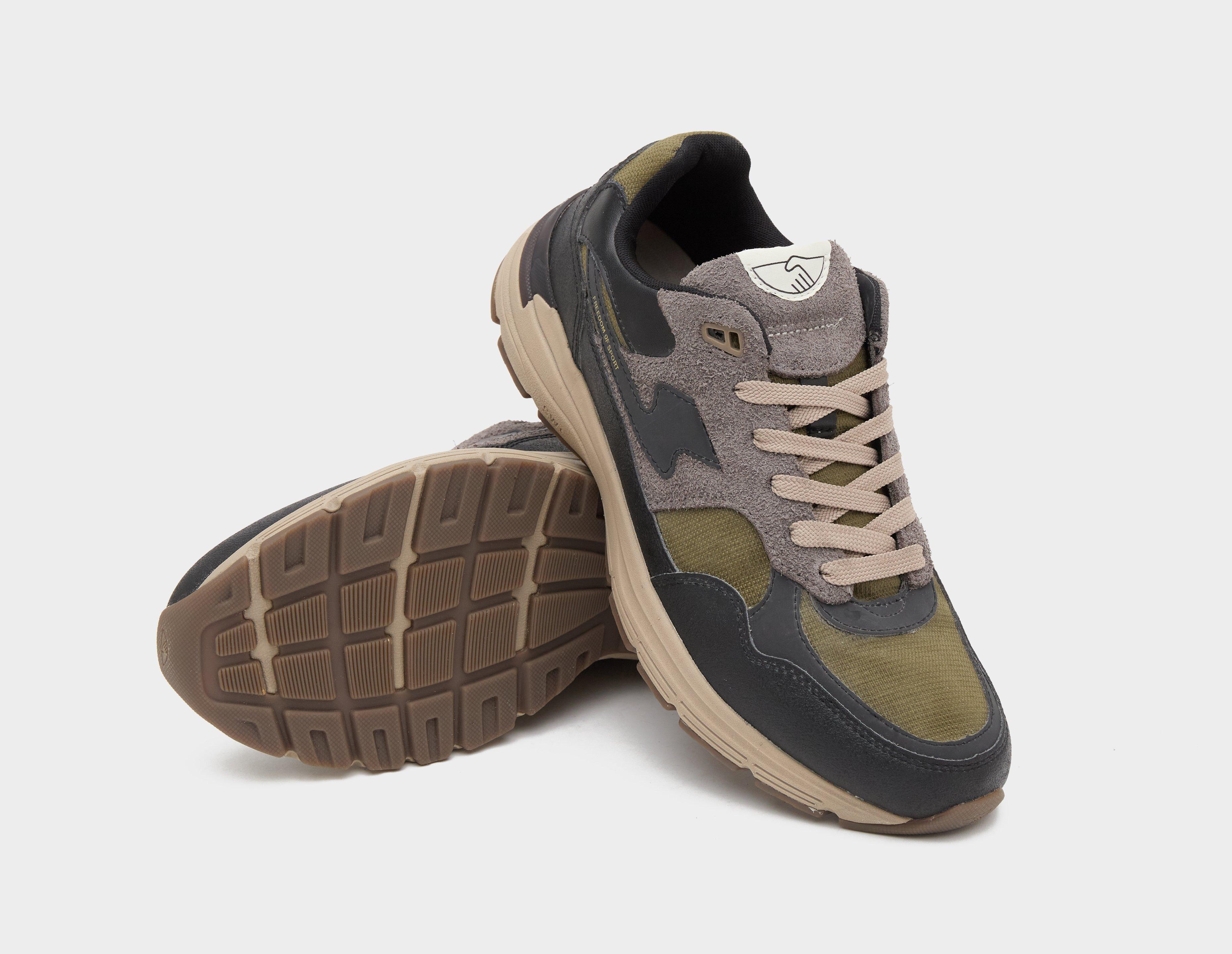 Stepney Workers Club Amiel S-Strike