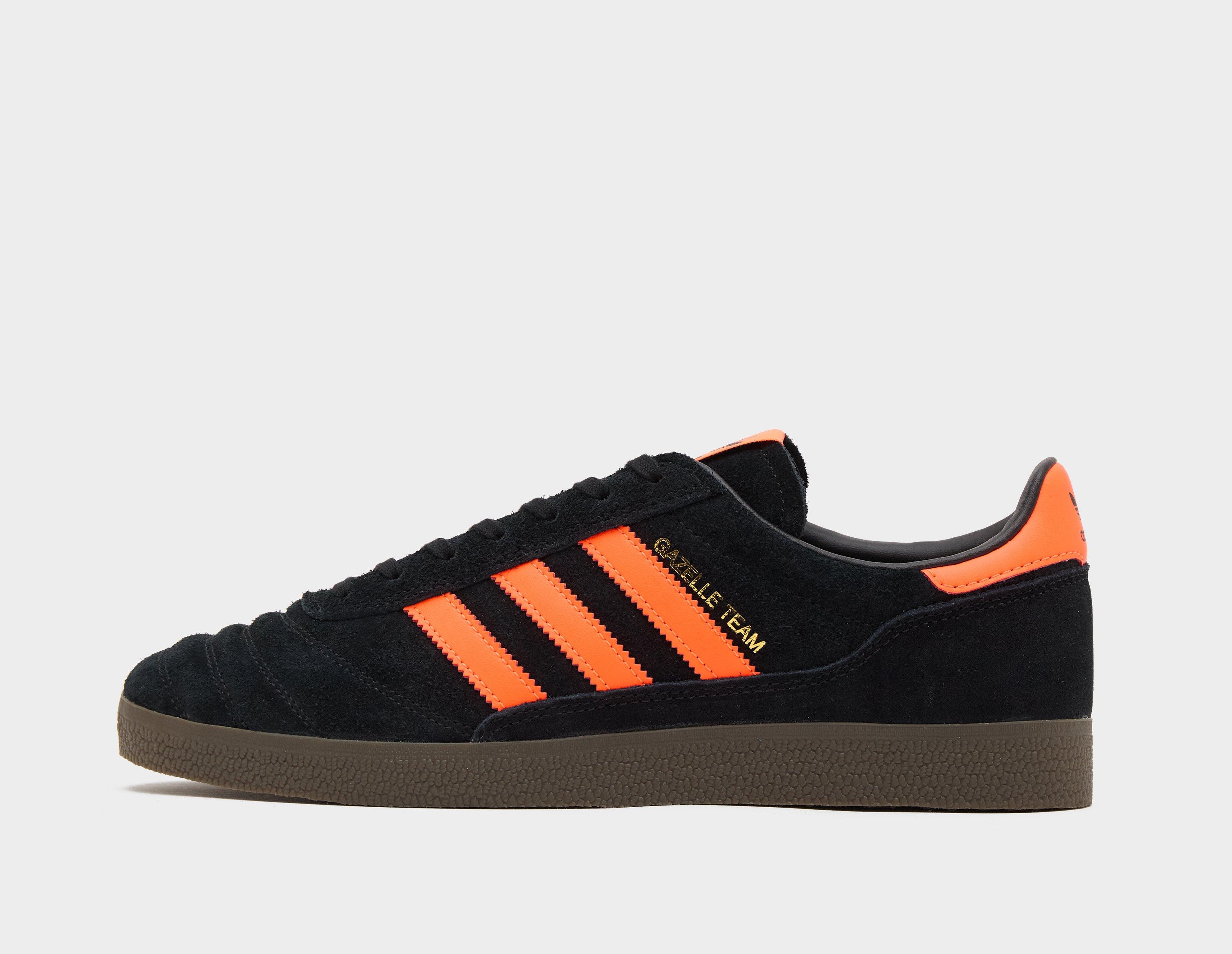 Adidas originals gazelle trainers in black online