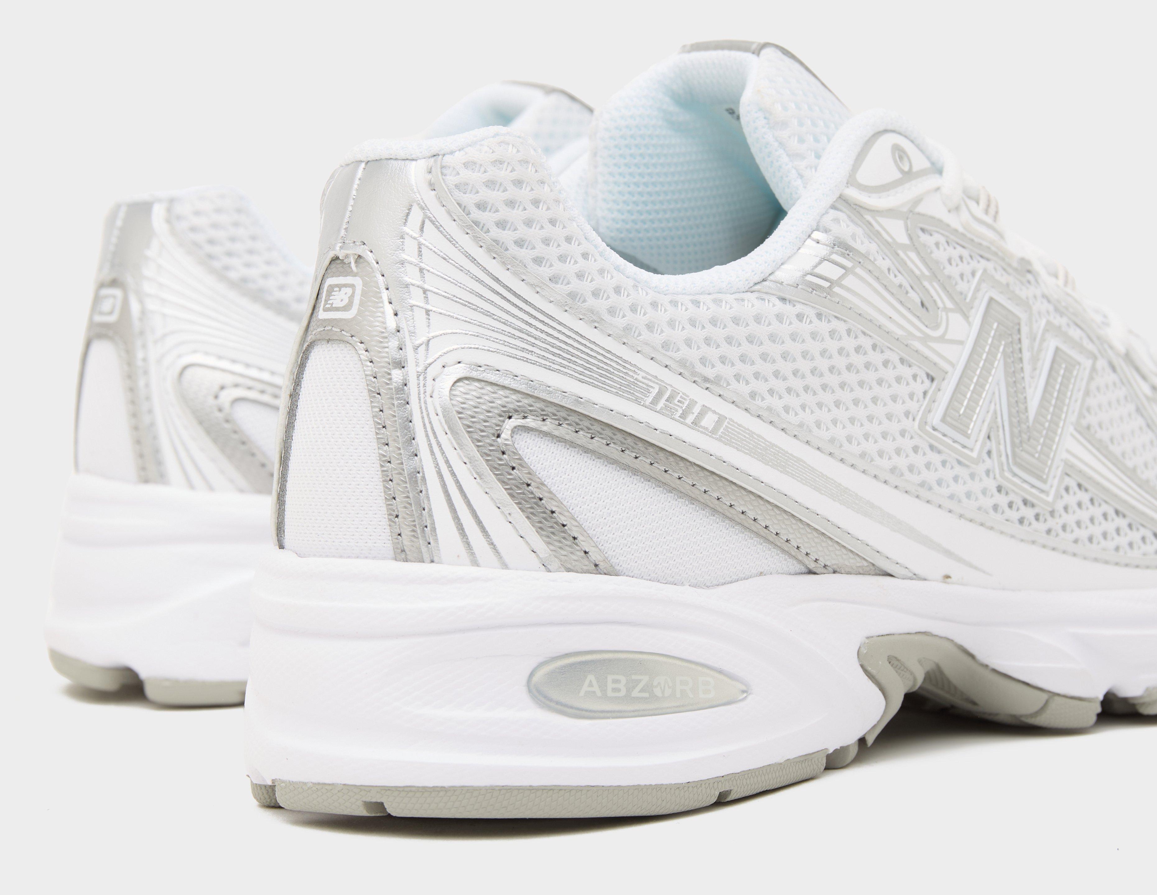 New Balance 740 Women's