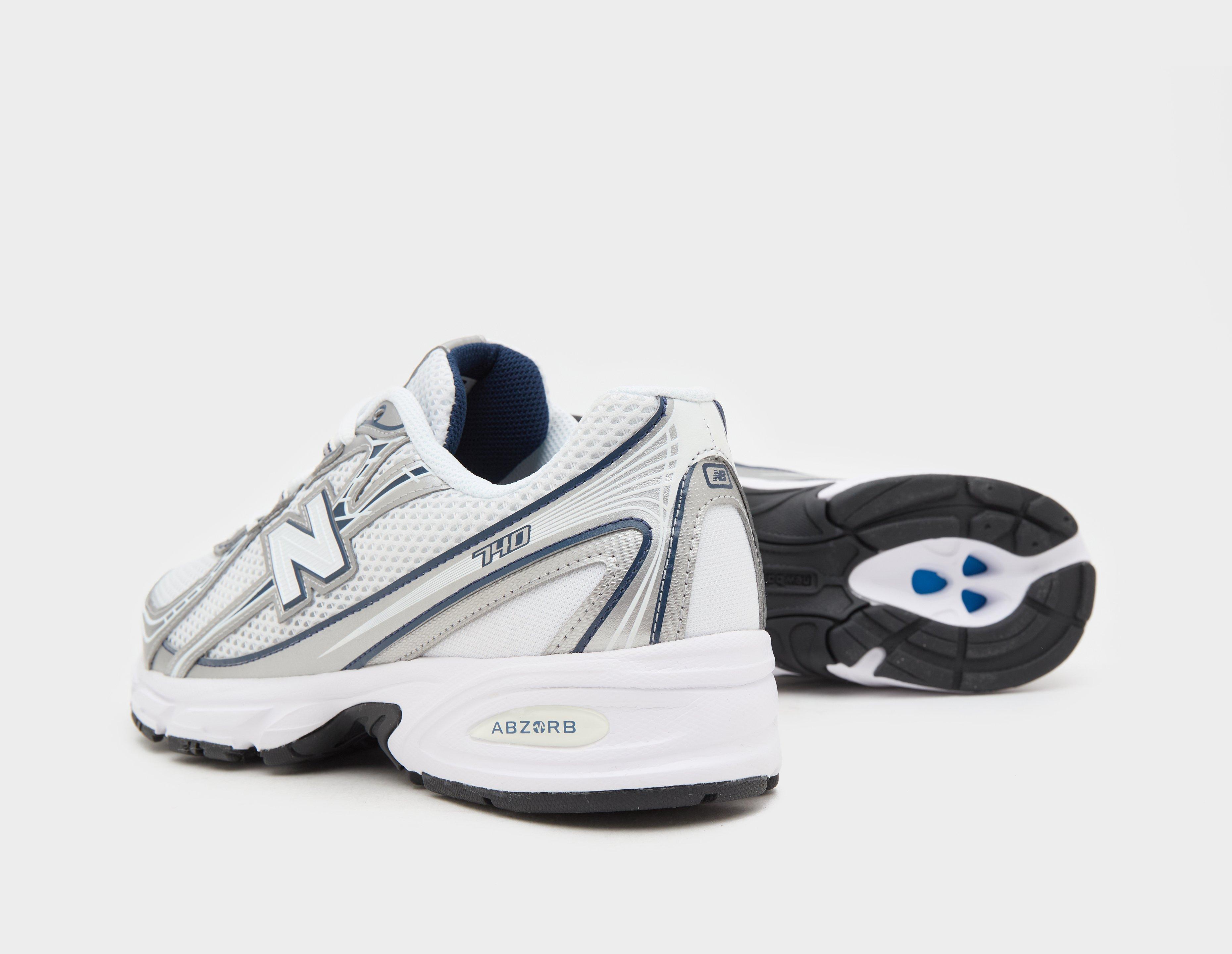 New Balance 740 Women's