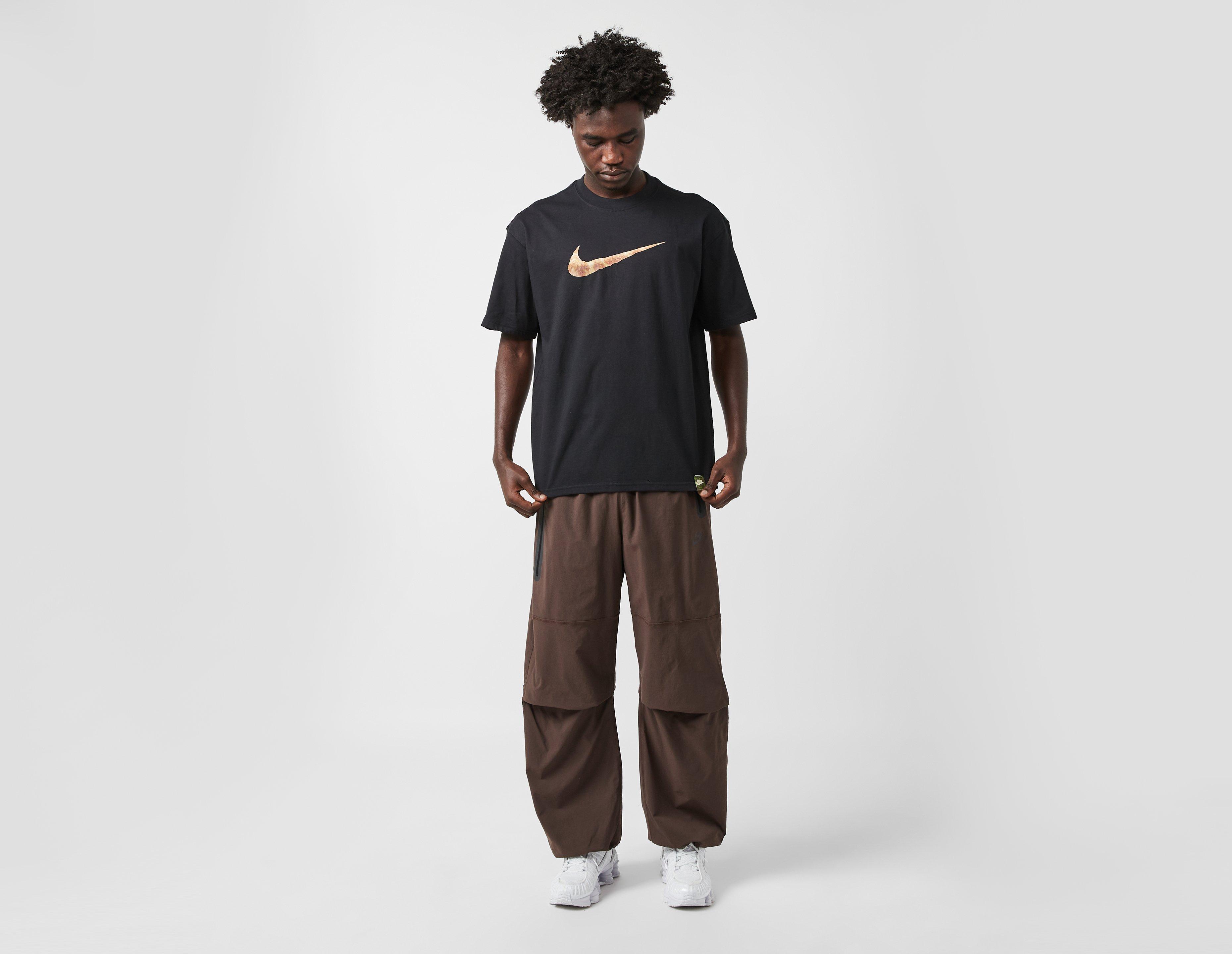 Nike Croissant Swoosh T-Shirt