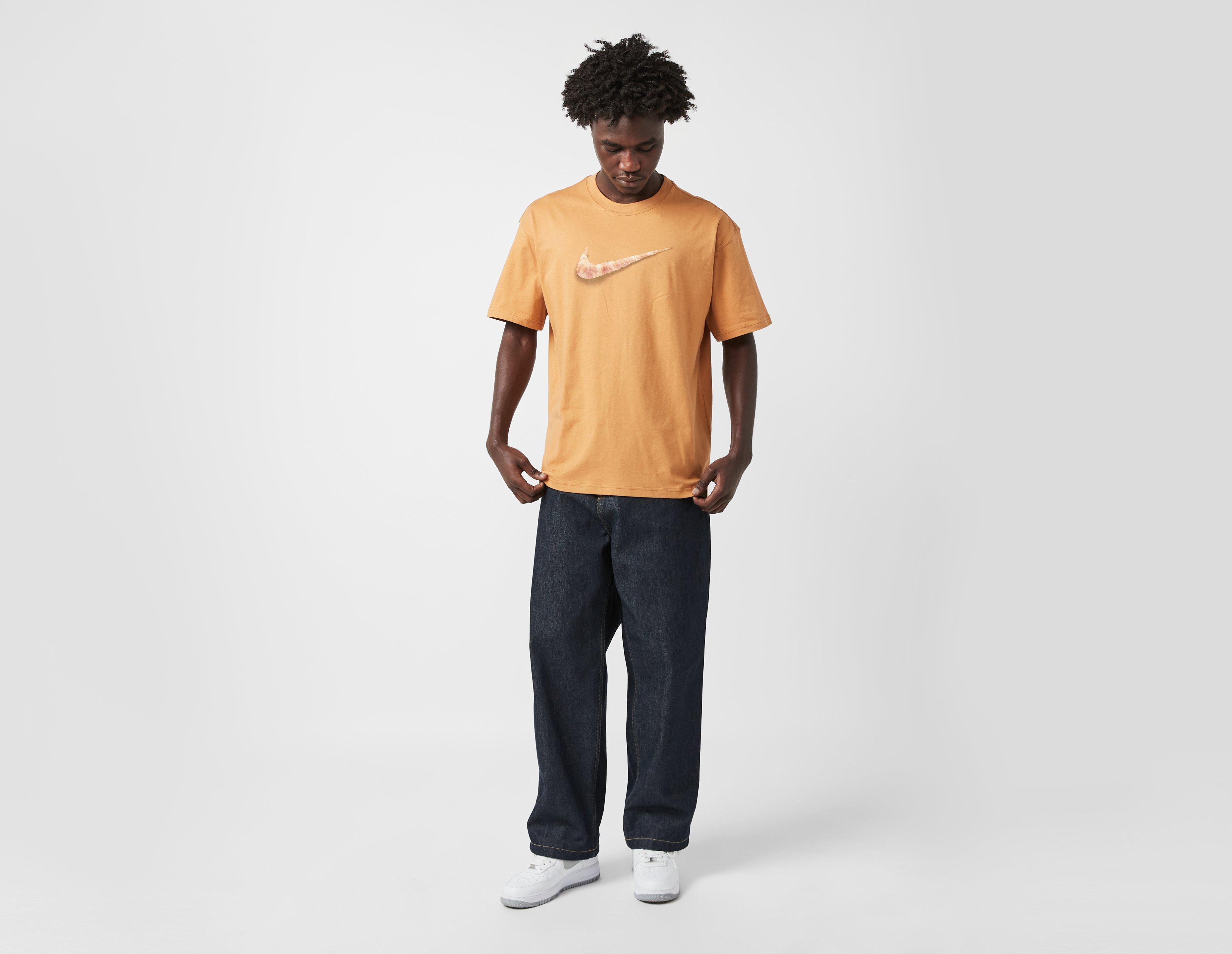 Nike Croissant Swoosh T-Shirt
