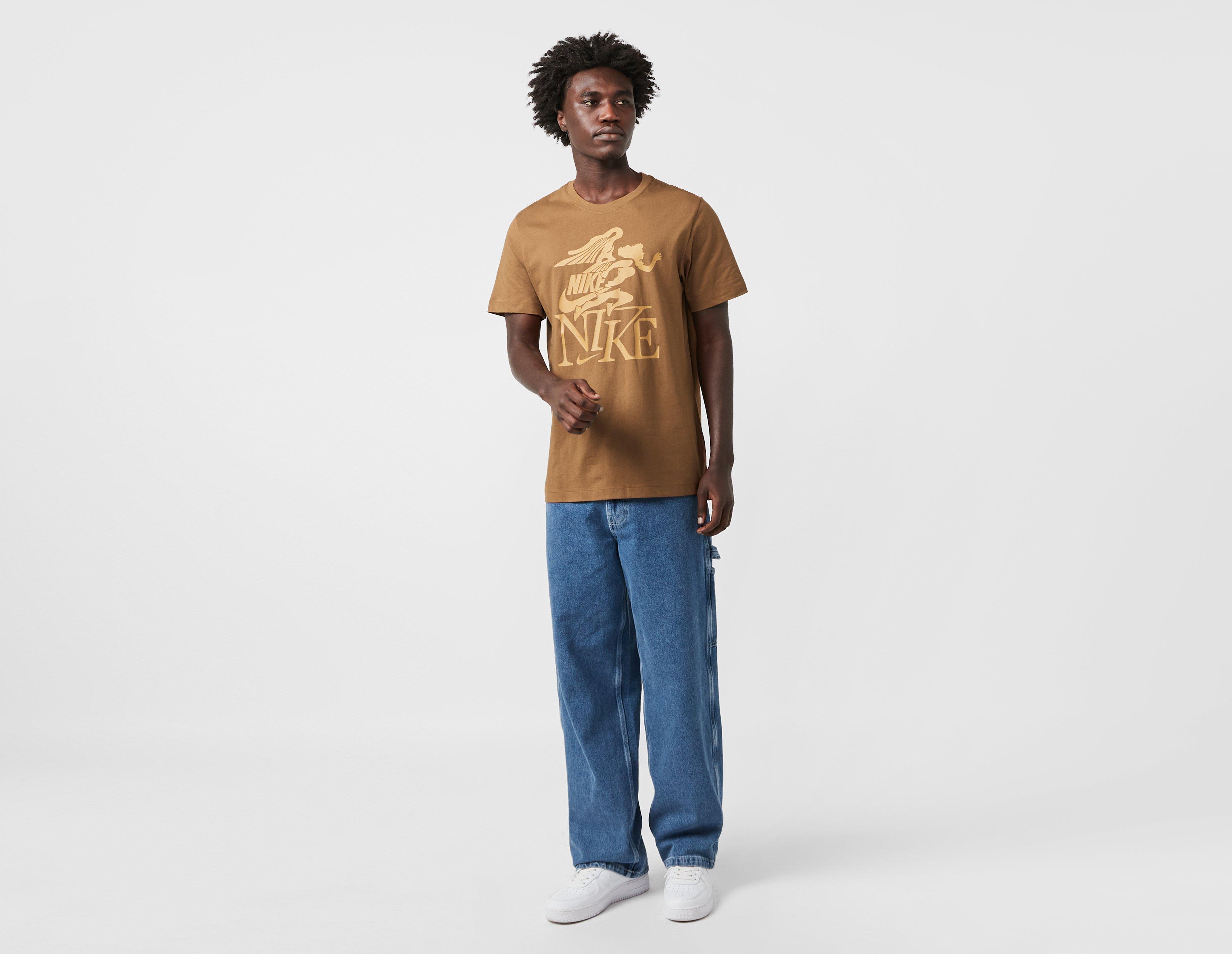 Nike Sportswear Club T-Shirt